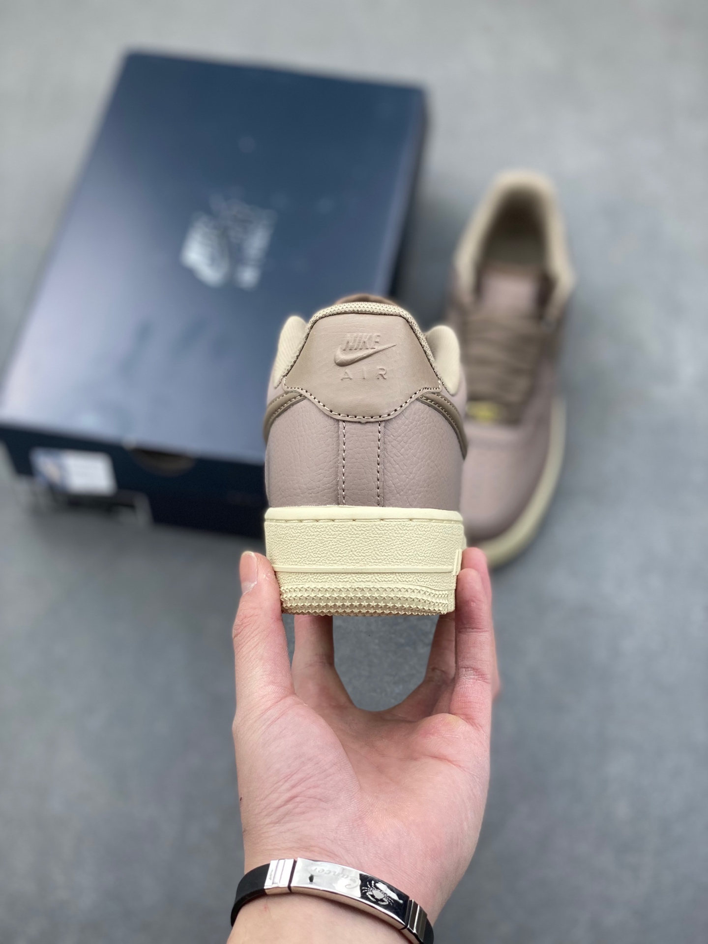 Nike Air Force 1 Low '07 Brown: Classic Comfort, Iconic Style, Available Now! 5 i1736626540311 5368 0 3