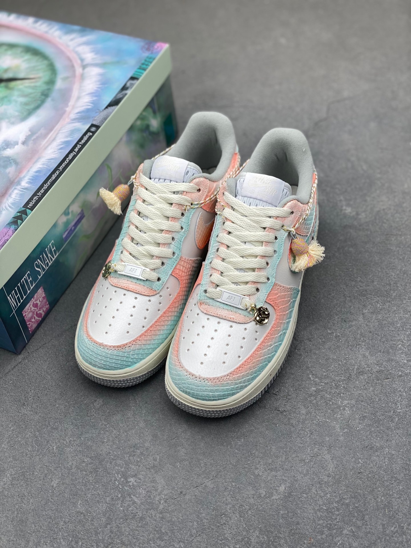 Nike Air Force 1 'Year of the Snake' Limited Edition Sneakers 9 i1736626697330 307 0 7
