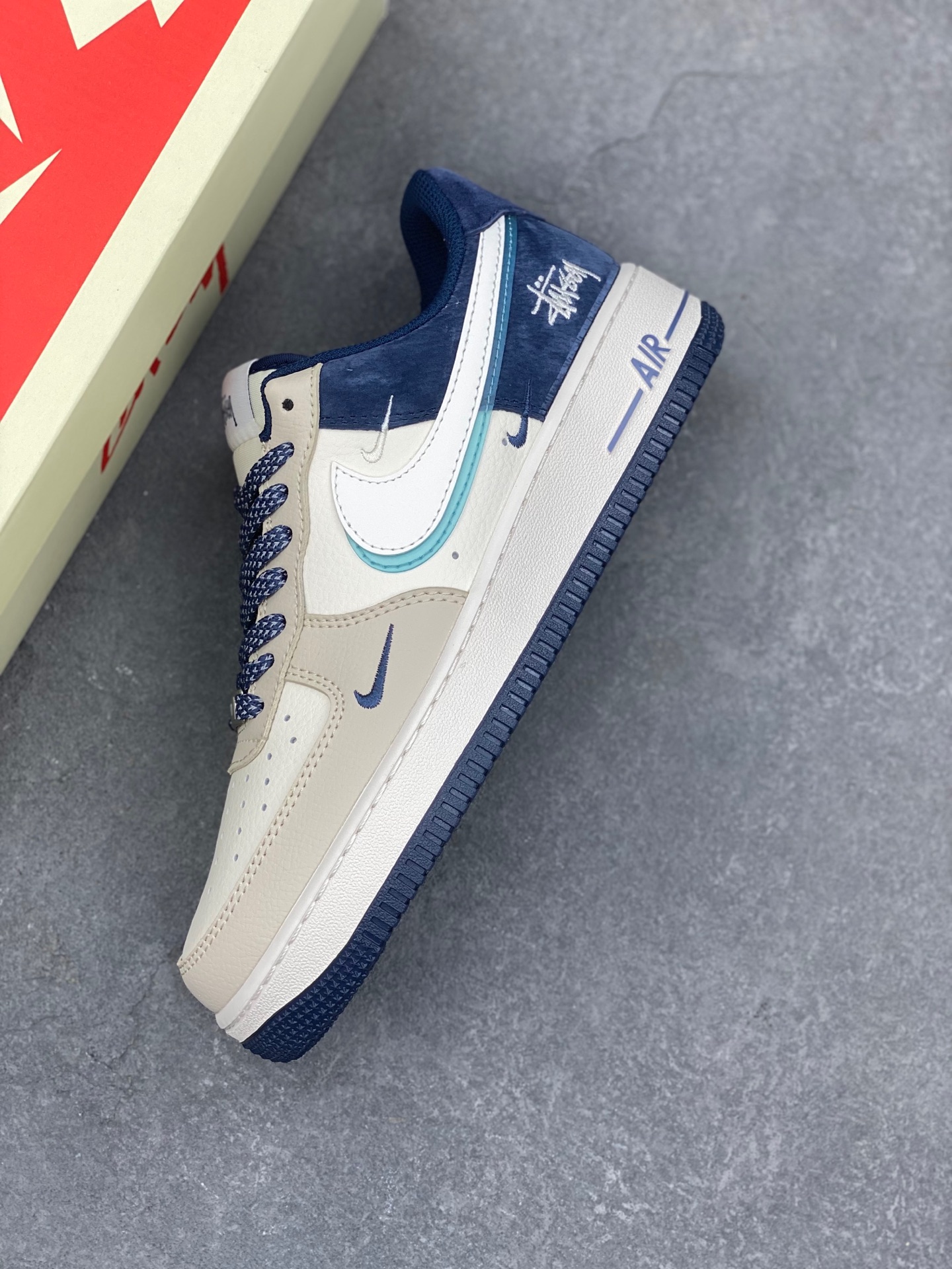 Nike Air Force 1 '07 Low Stussy - Collaboration Sneakers 8 i1736626820014 9009 0 6