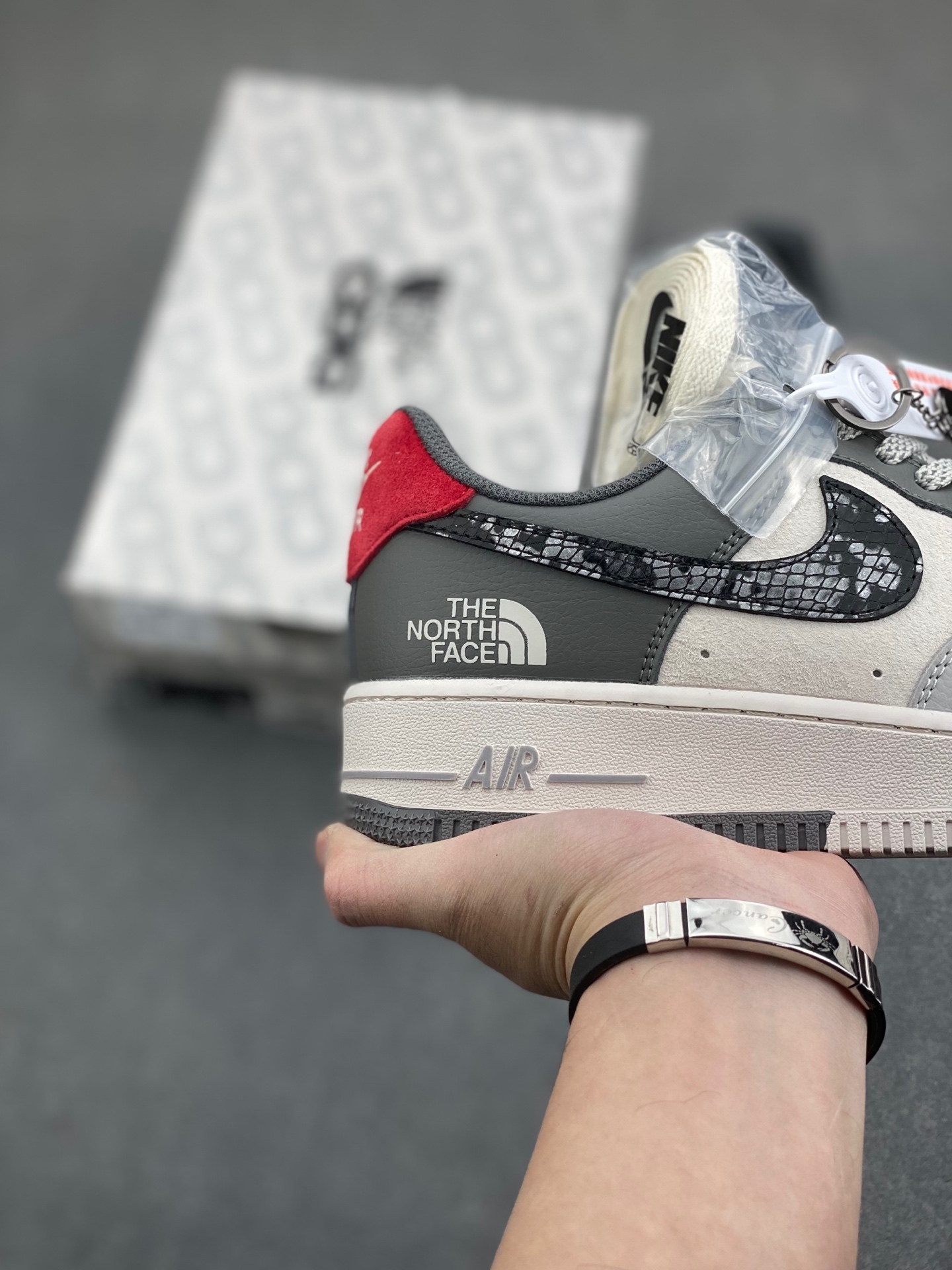 Nike Air Force 1 Low x The North Face White Grey Black 'Starry Sky' 6 i1736715269759 4503 0 4