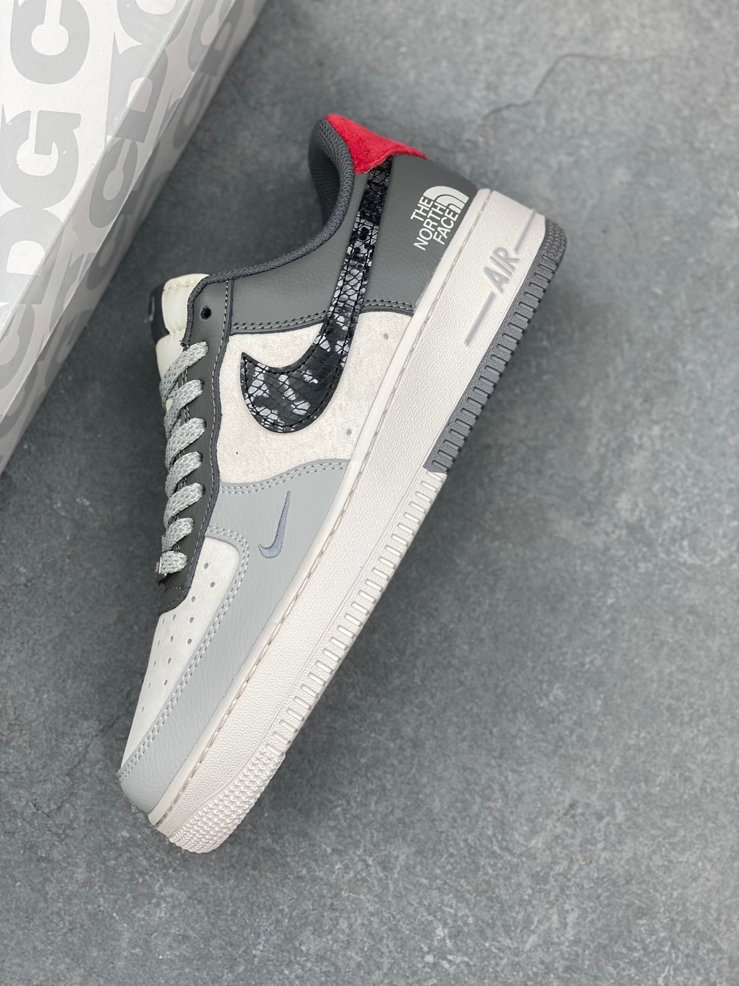 Nike Air Force 1 Low x The North Face White Grey Black 'Starry Sky' 8 i1736715269760 2420 0 6