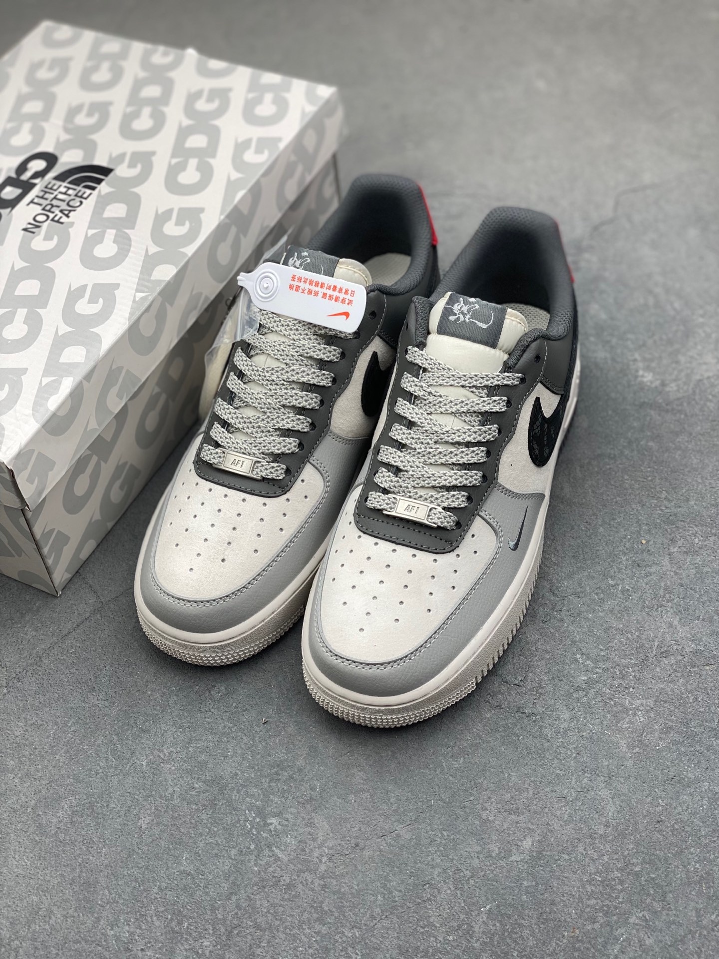 Nike Air Force 1 Low x The North Face White Grey Black 'Starry Sky' 9 i1736715269760 8325 0 7