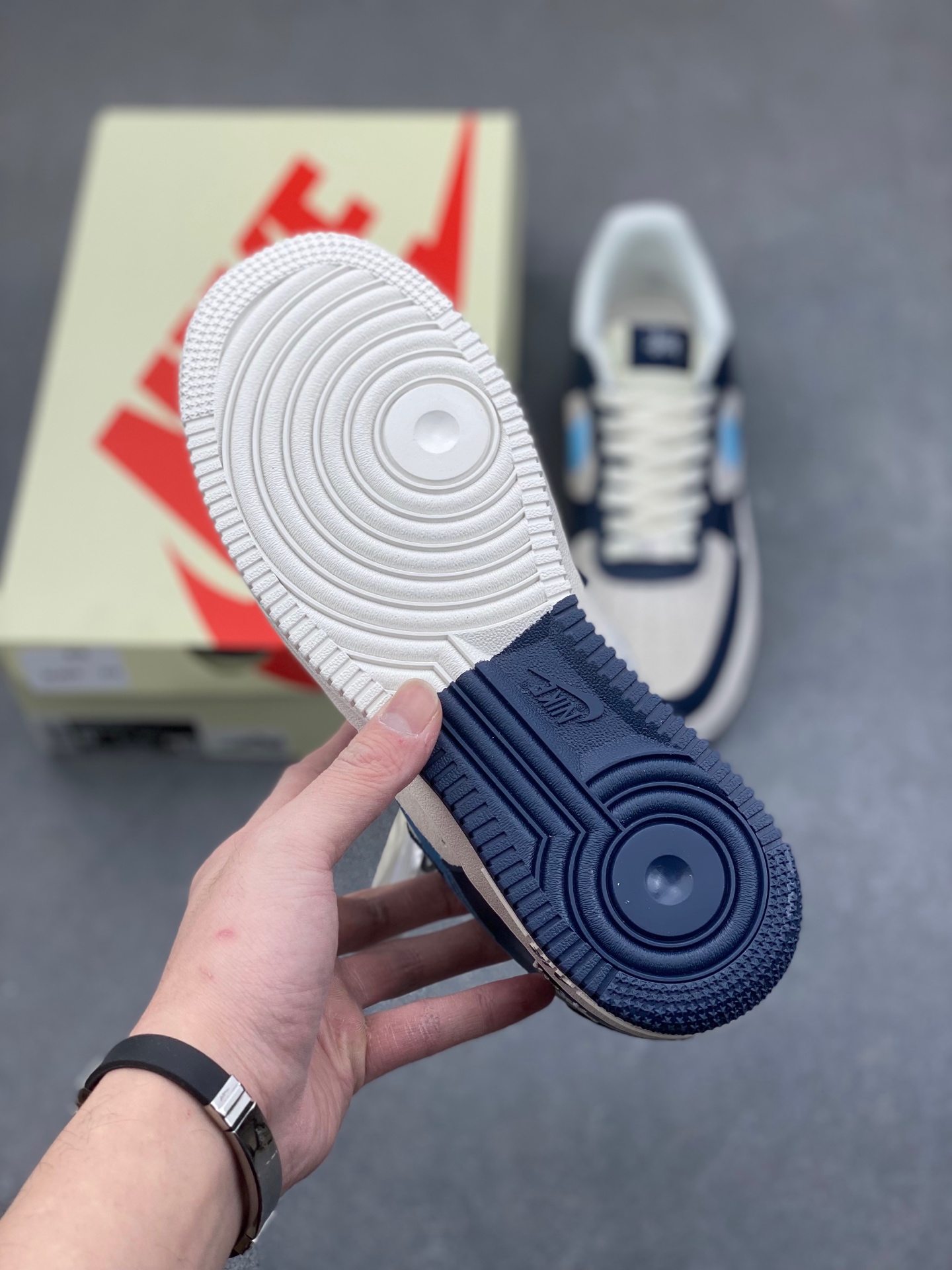 Nike Air Force 1 '07 Low Stussy Collab Sneakers - DM6688-021 7 i1736715625614 2077 0 5