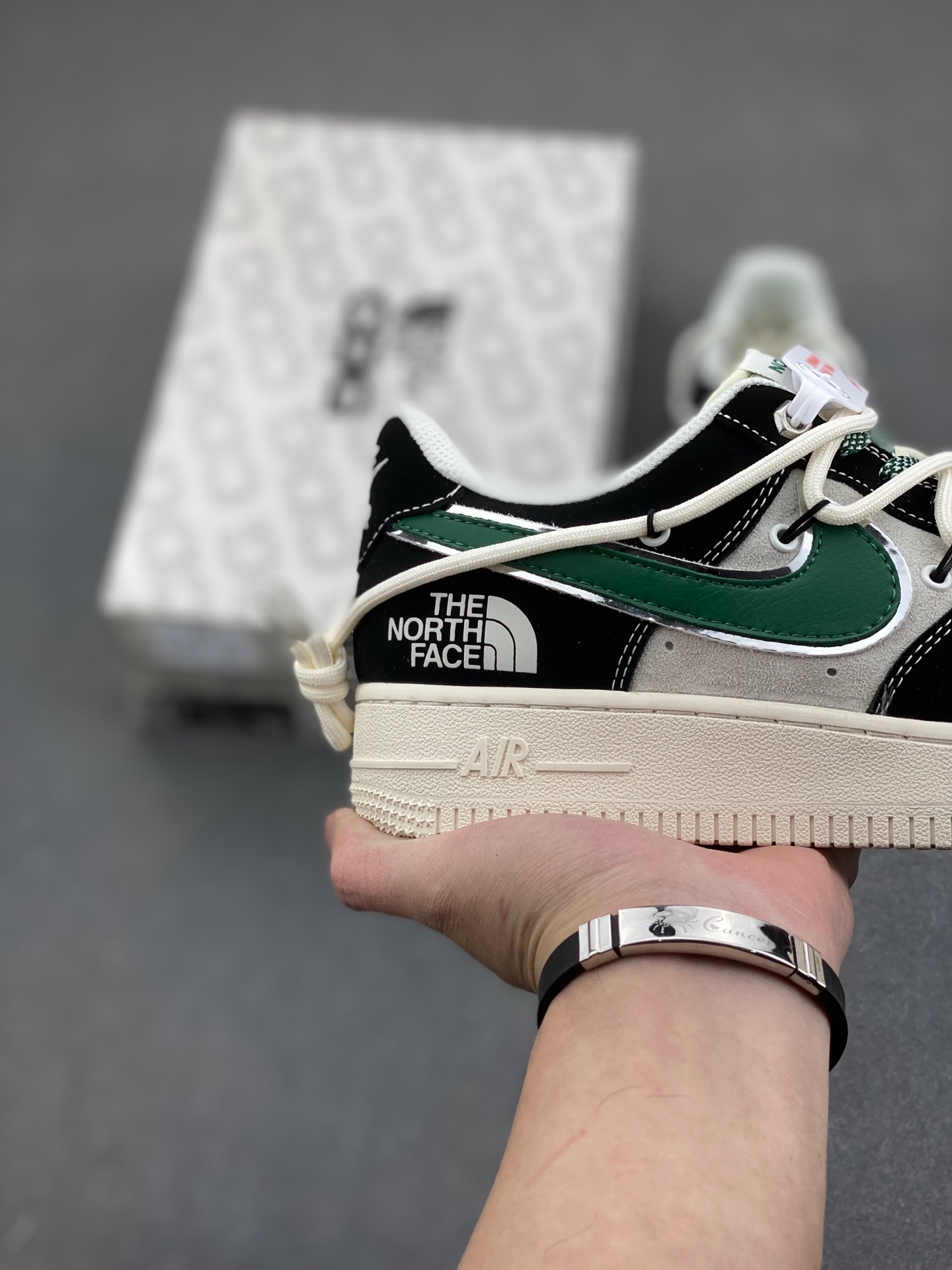 Nike Air Force 1 '07 Low The North Face Collab - Limited Edition Sneakers 6 i1736893727928 3894 0 4