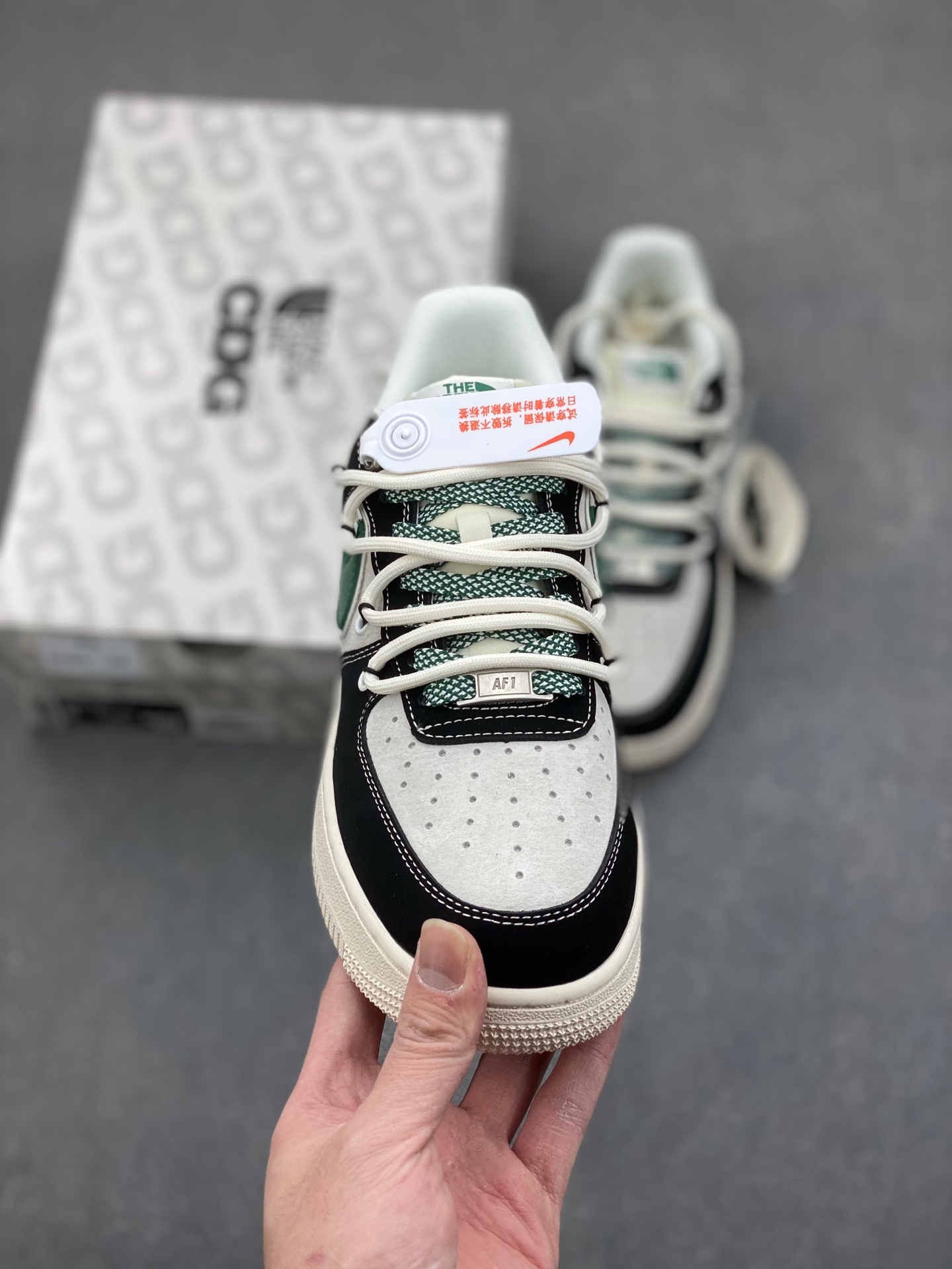 Nike Air Force 1 '07 Low The North Face Collab - Limited Edition Sneakers 3 i1736893729676 3924 0 1
