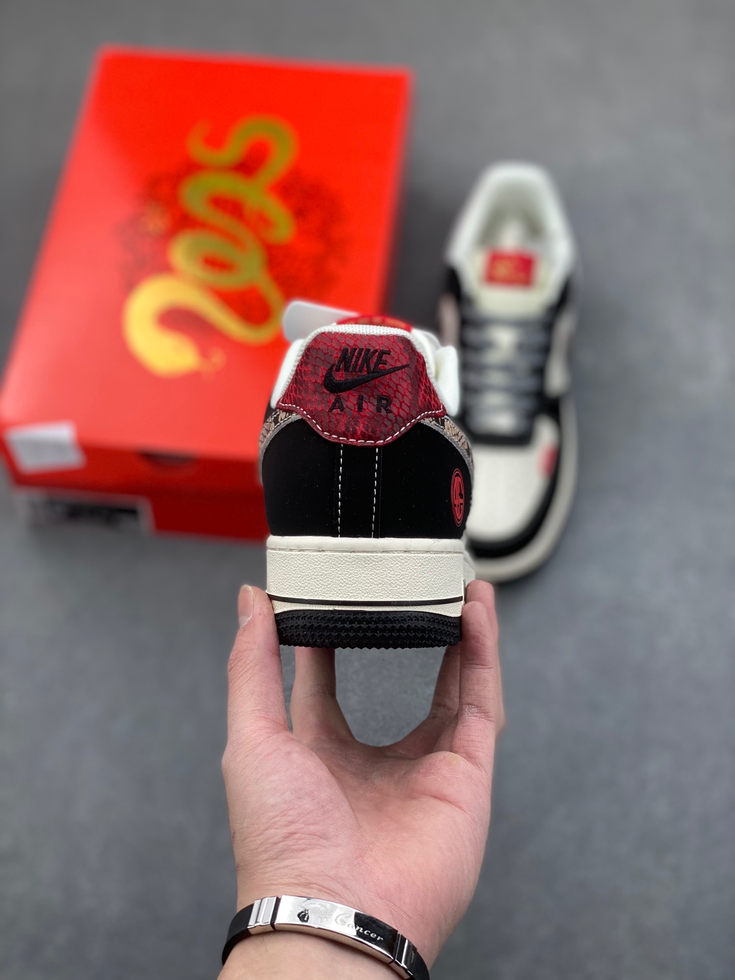 Nike Air Force 1 '07 Low Sneakers - Limited Edition Design 5 i1736894012712 367 0 3