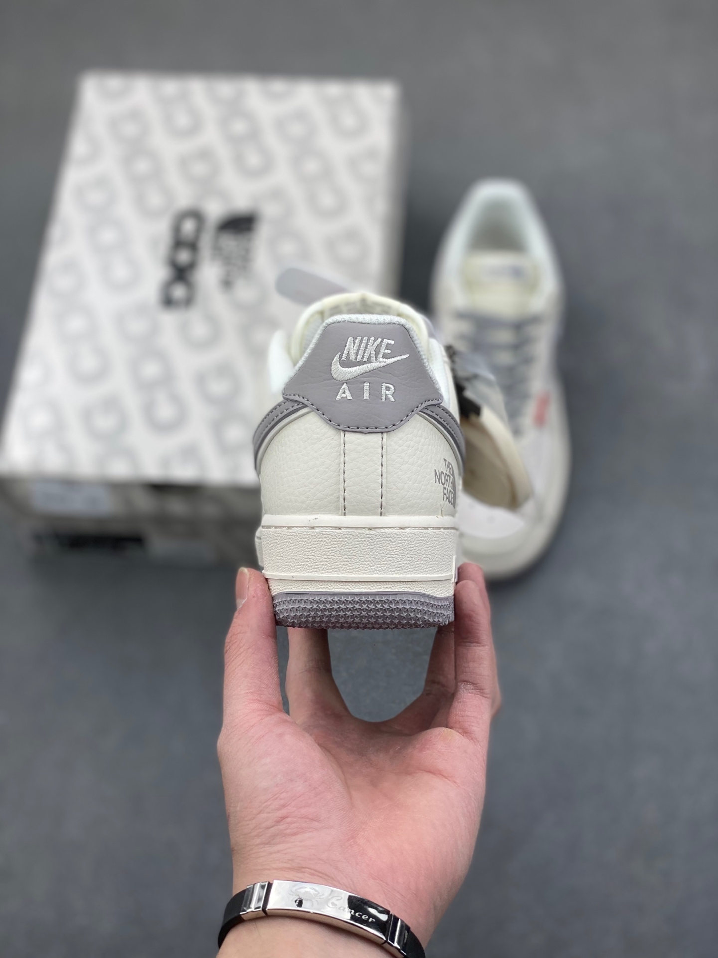 Nike Air Force 1 '07 Low Sneakers The North Face Limited Edition 5 i1736894112714 7354 0 3