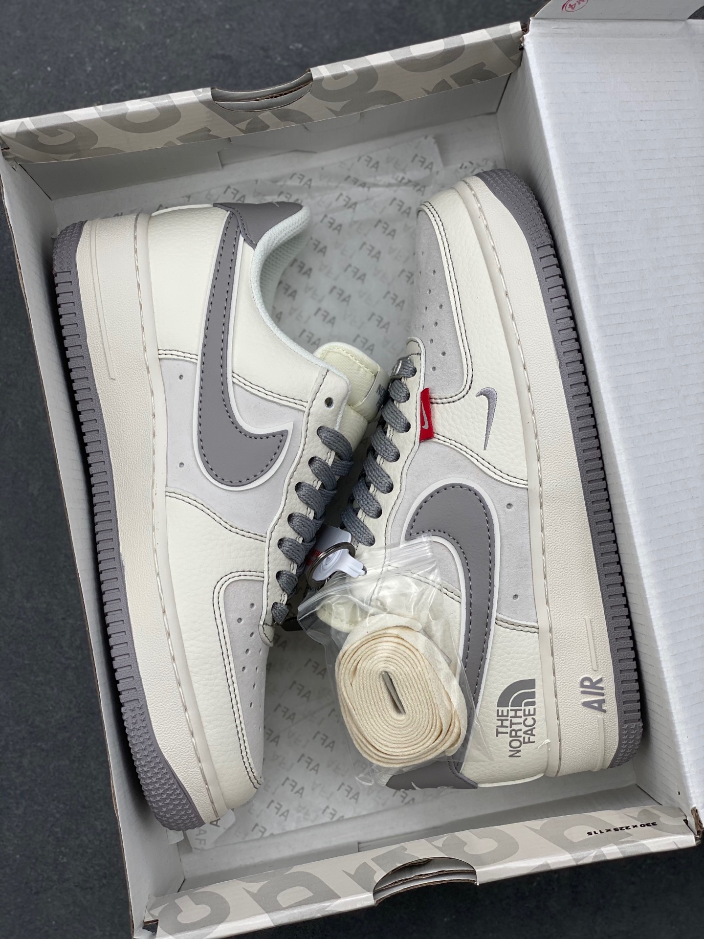 Nike Air Force 1 '07 Low Sneakers The North Face Limited Edition 10 i1736894113923 130 0 8