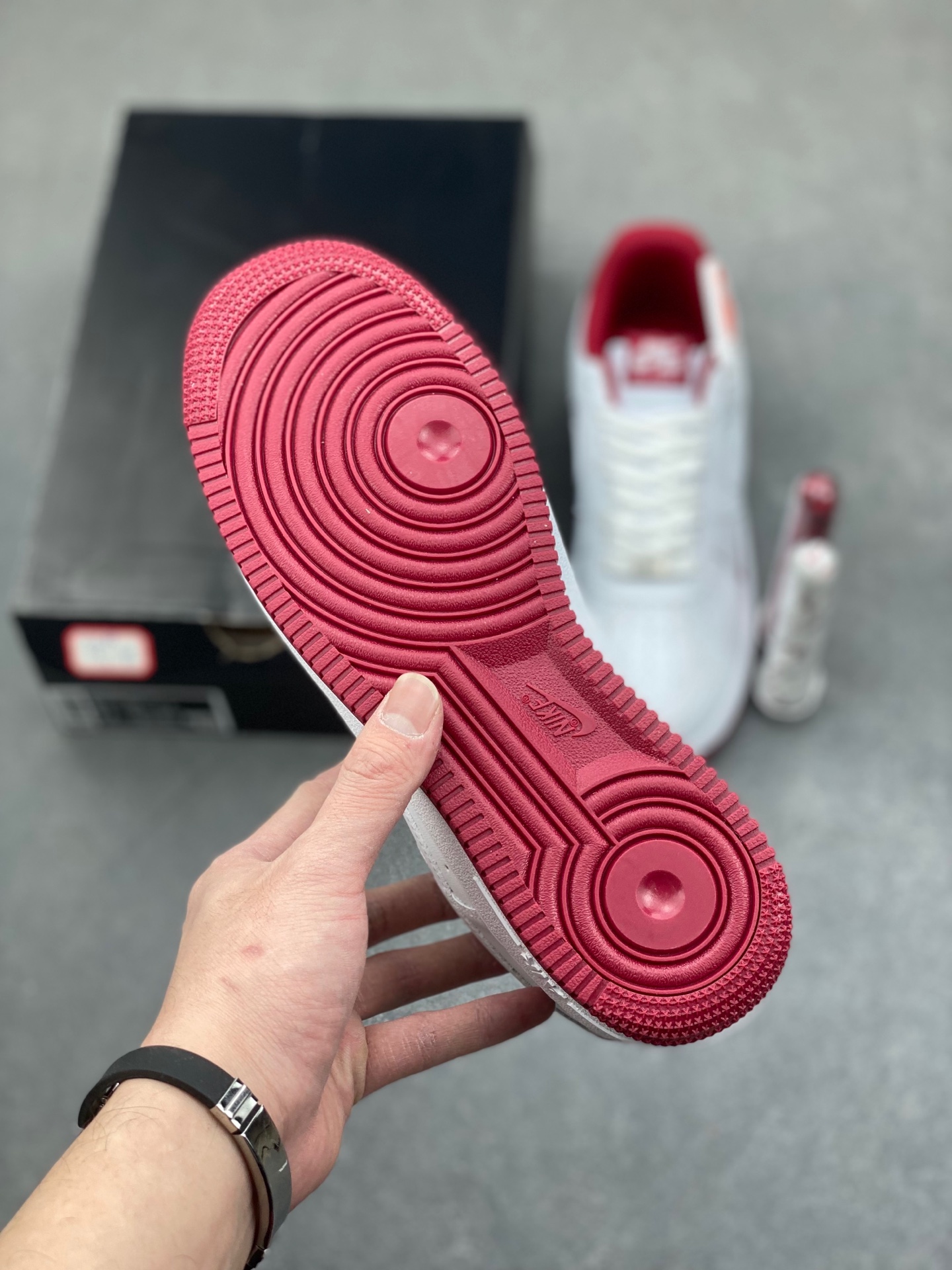 Nike Air Force 1 '07 Low White/Red Classic Sneakers 7 i1736894529491 200 0 5