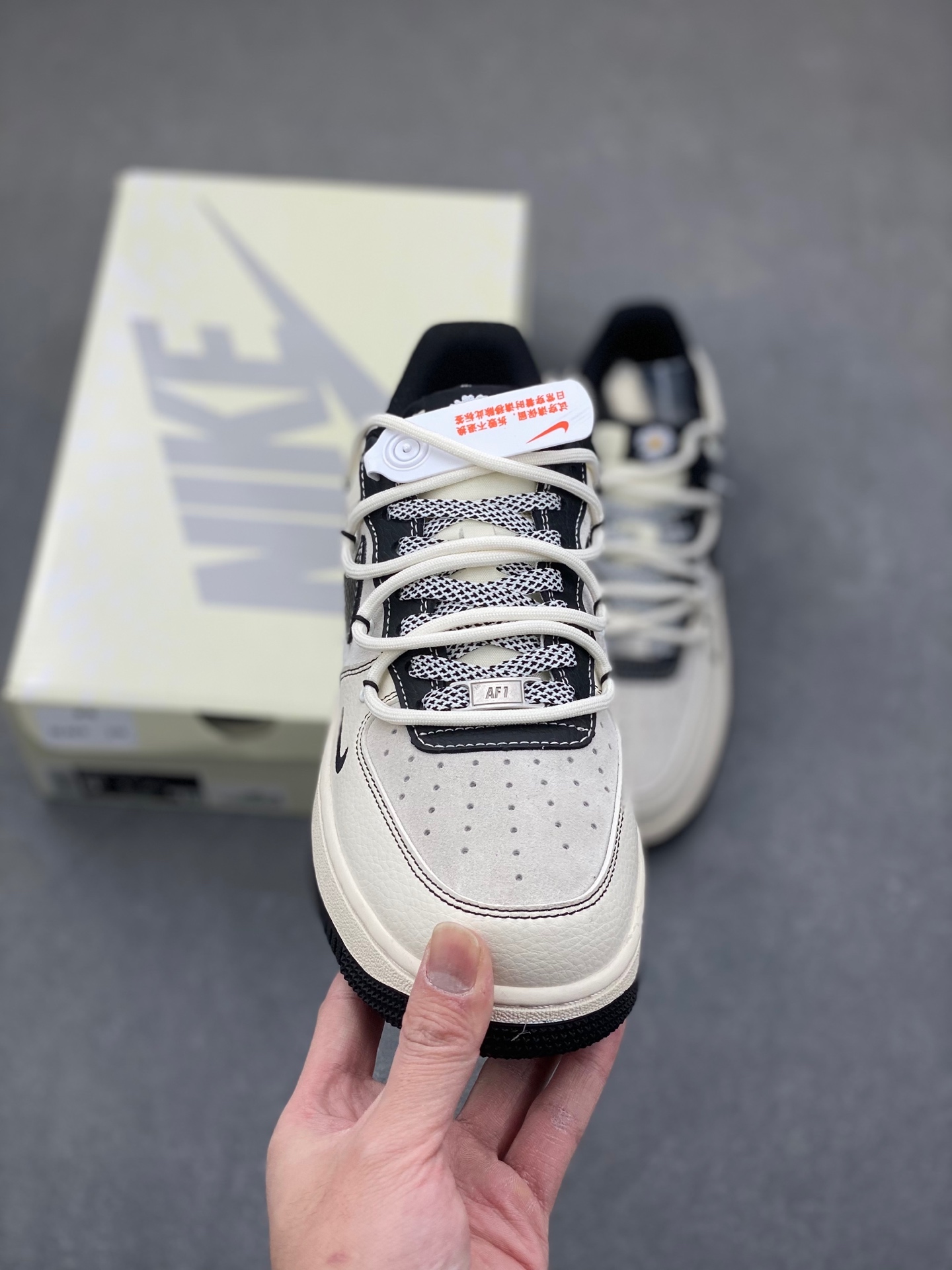 Nike Air Force 1 '07 Low PEACEMINUSONE G-Dragon Daisy Sneakers DM6688-012 3 i1736977198757 7343 0 1