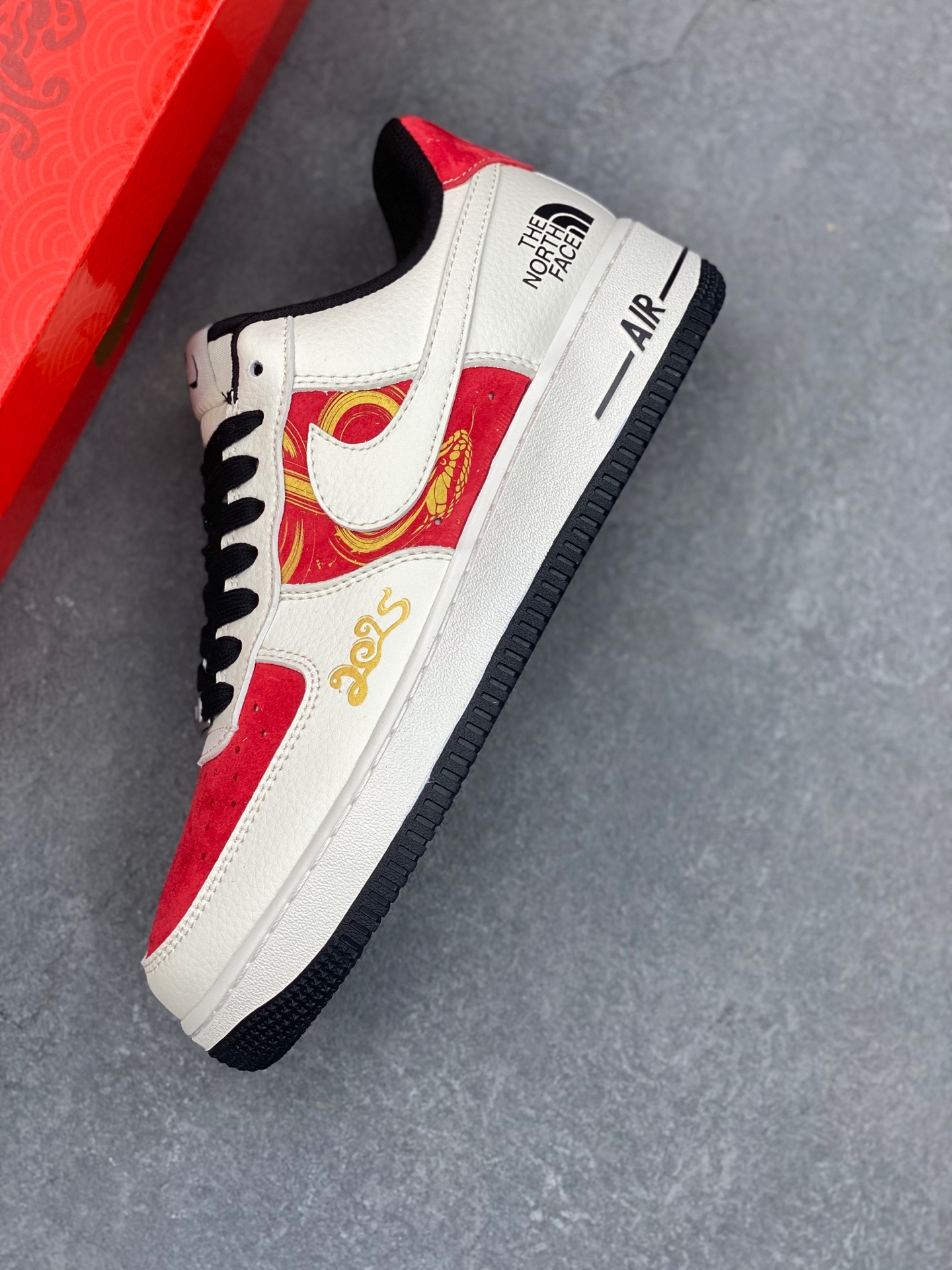 Nike Air Force 1 Low The North Face Year of the Snake Limited Edition 8 i1736977359954 883 0 6