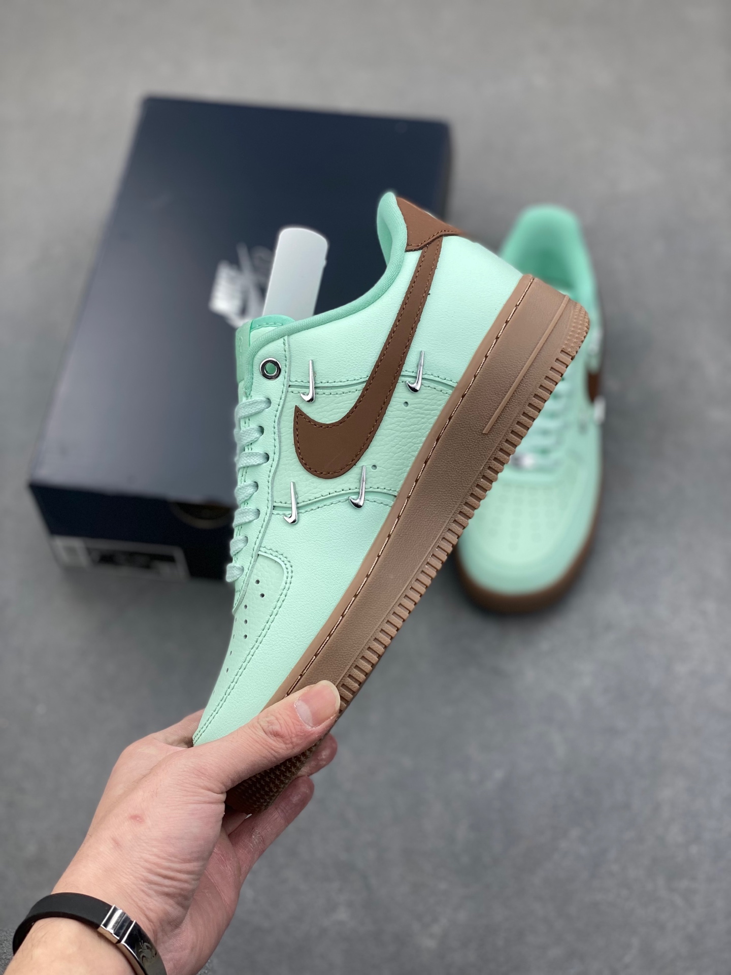 Nike Air Force 1 '07 Low-Top Casual Sneakers - Mint Green/Brown 4 i1737059500139 8746 0 2