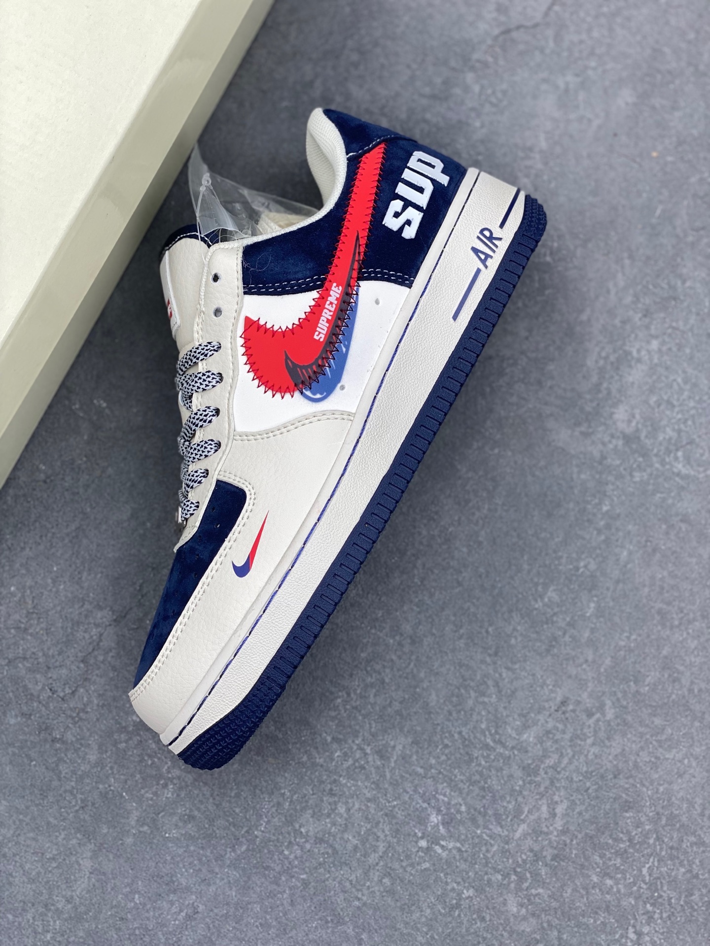Nike Air Force 1 '07 Low Supreme Collab Sneakers - Red and Blue Swoosh 8 i1737059645415 3337 0 6