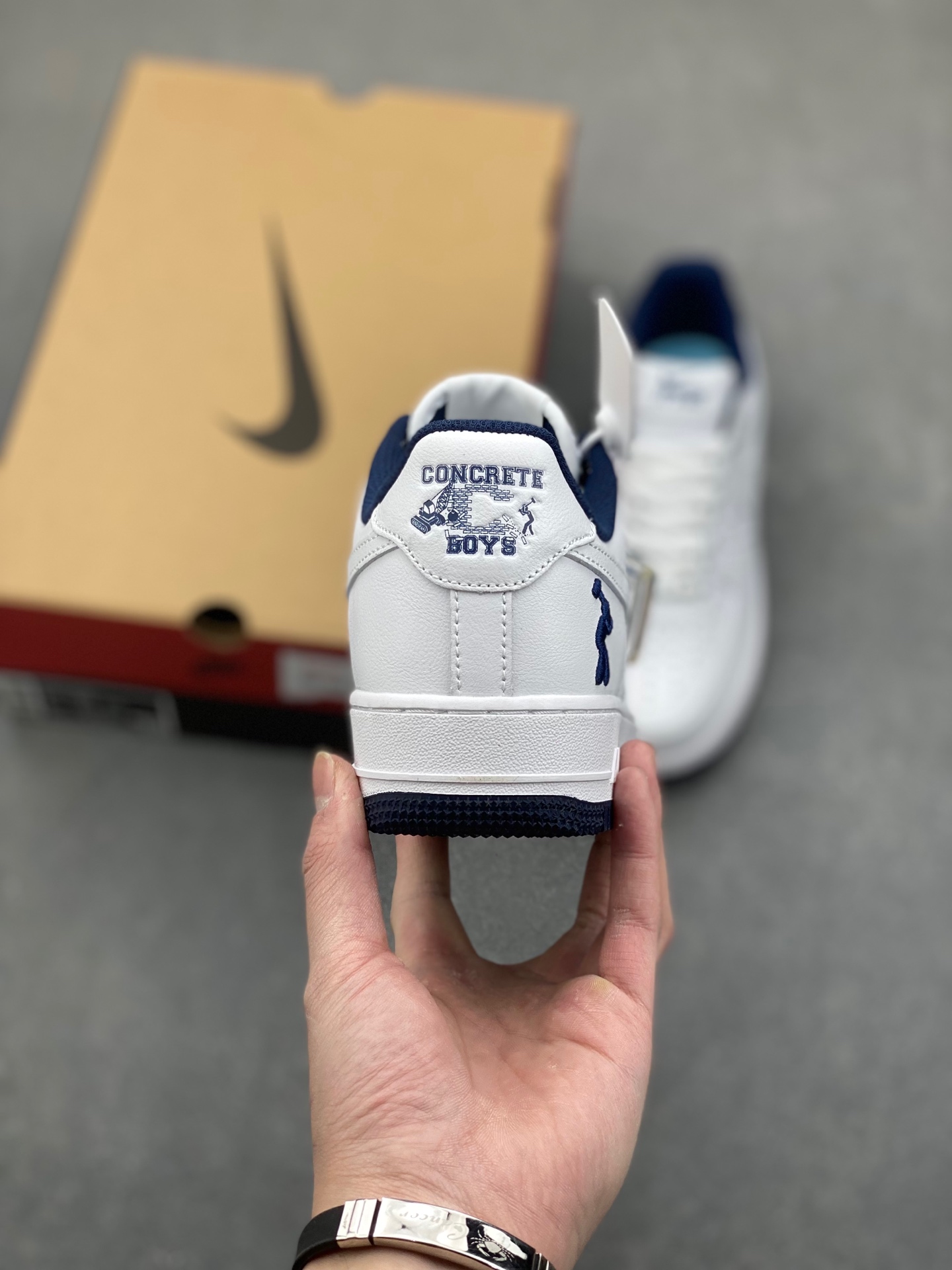 Nike Air Force 1 '07 Low White/Navy Casual Shoes IB5720-100 5 i1737146594269 89 0 3