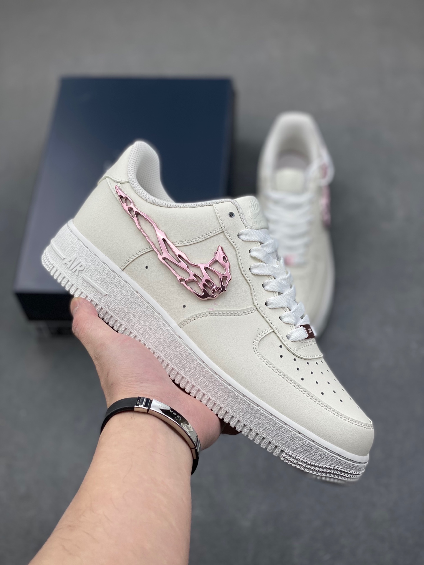 Nike Air Force 1 '07 Low Platform Sneakers with Unique Swoosh 2 i1737146650714 3851 0 0