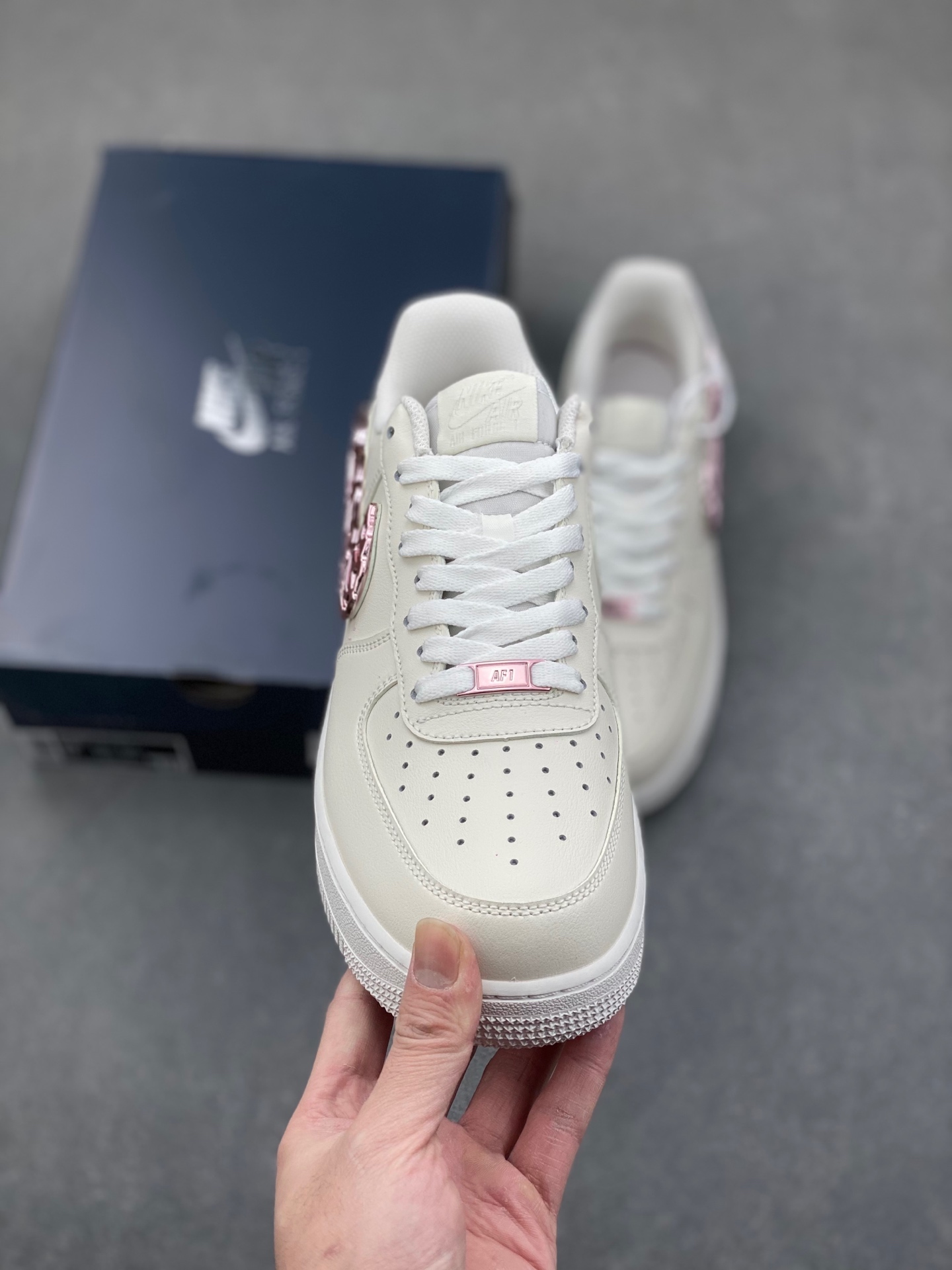Nike Air Force 1 '07 Low Platform Sneakers with Unique Swoosh 3 i1737146650960 8887 0 1