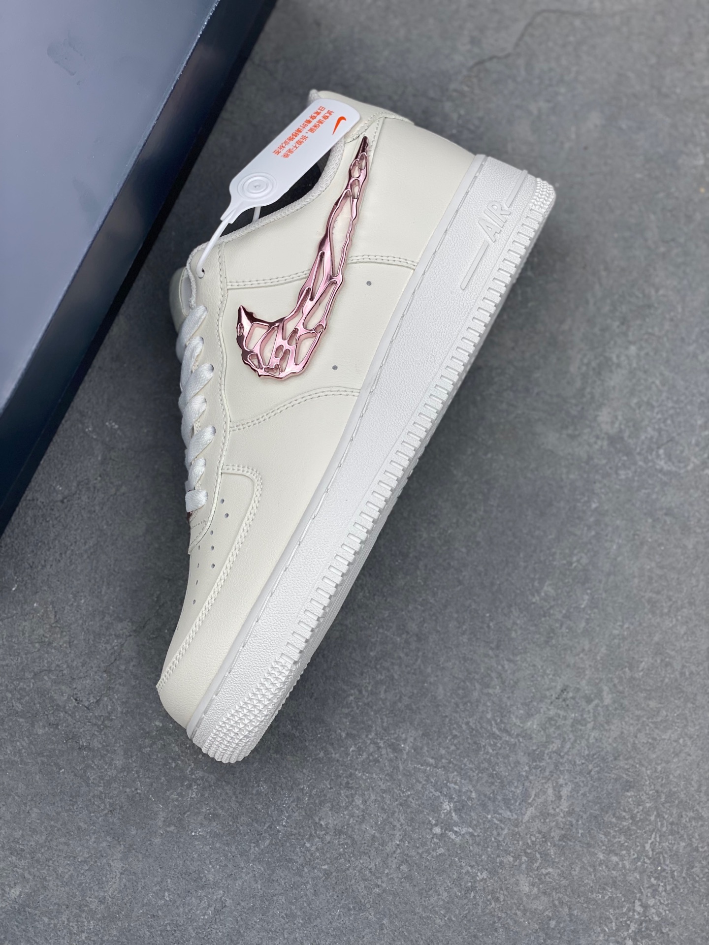 Nike Air Force 1 '07 Low Platform Sneakers with Unique Swoosh 8 i1737146651748 7693 0 6