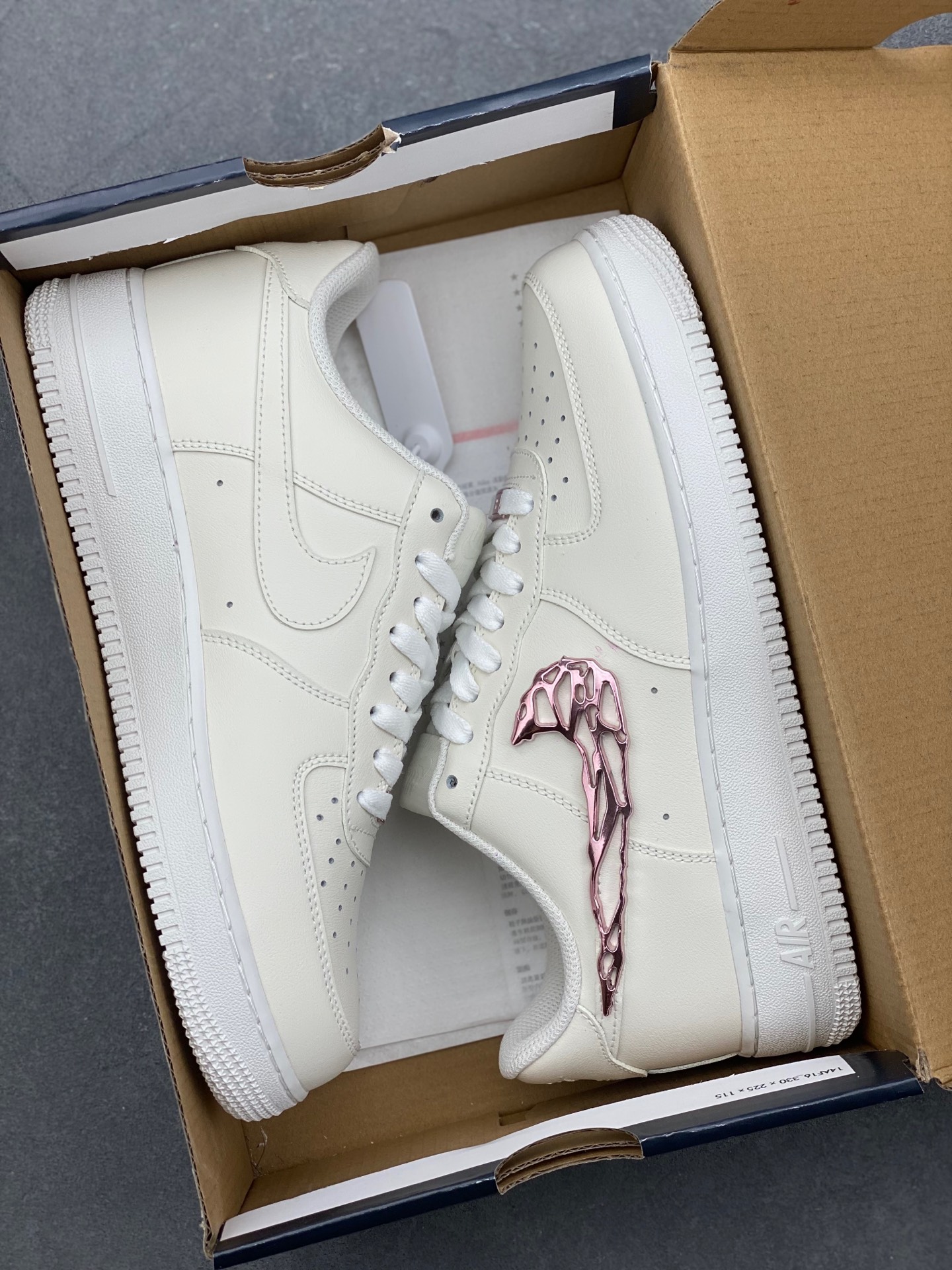 Nike Air Force 1 '07 Low Platform Sneakers with Unique Swoosh 10 i1737146652779 3570 0 8