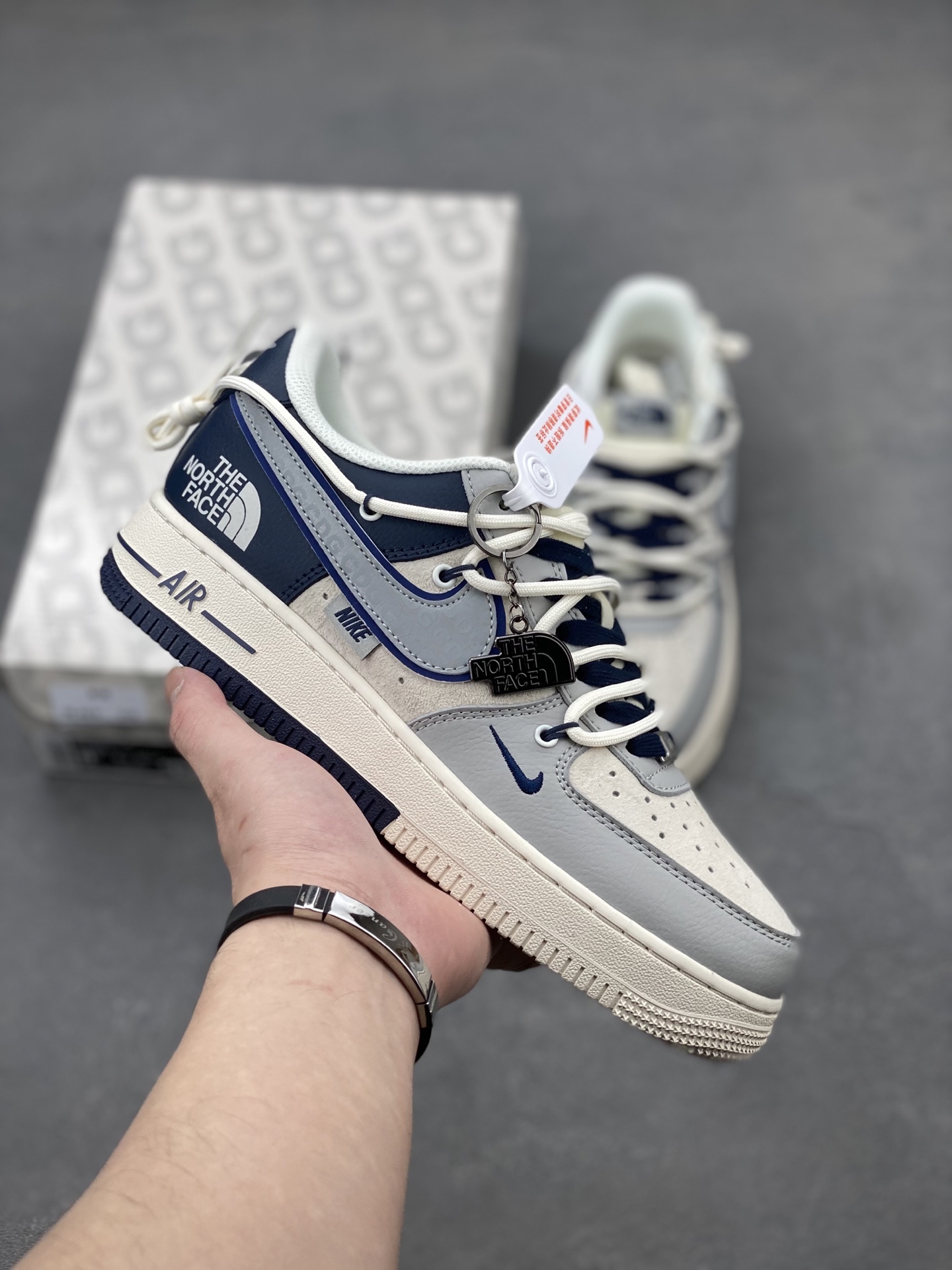 Nike Air Force 1 '07 Low The North Face Collab Sneakers - Gray/Blue 2 i1739652157860 6202 0 0
