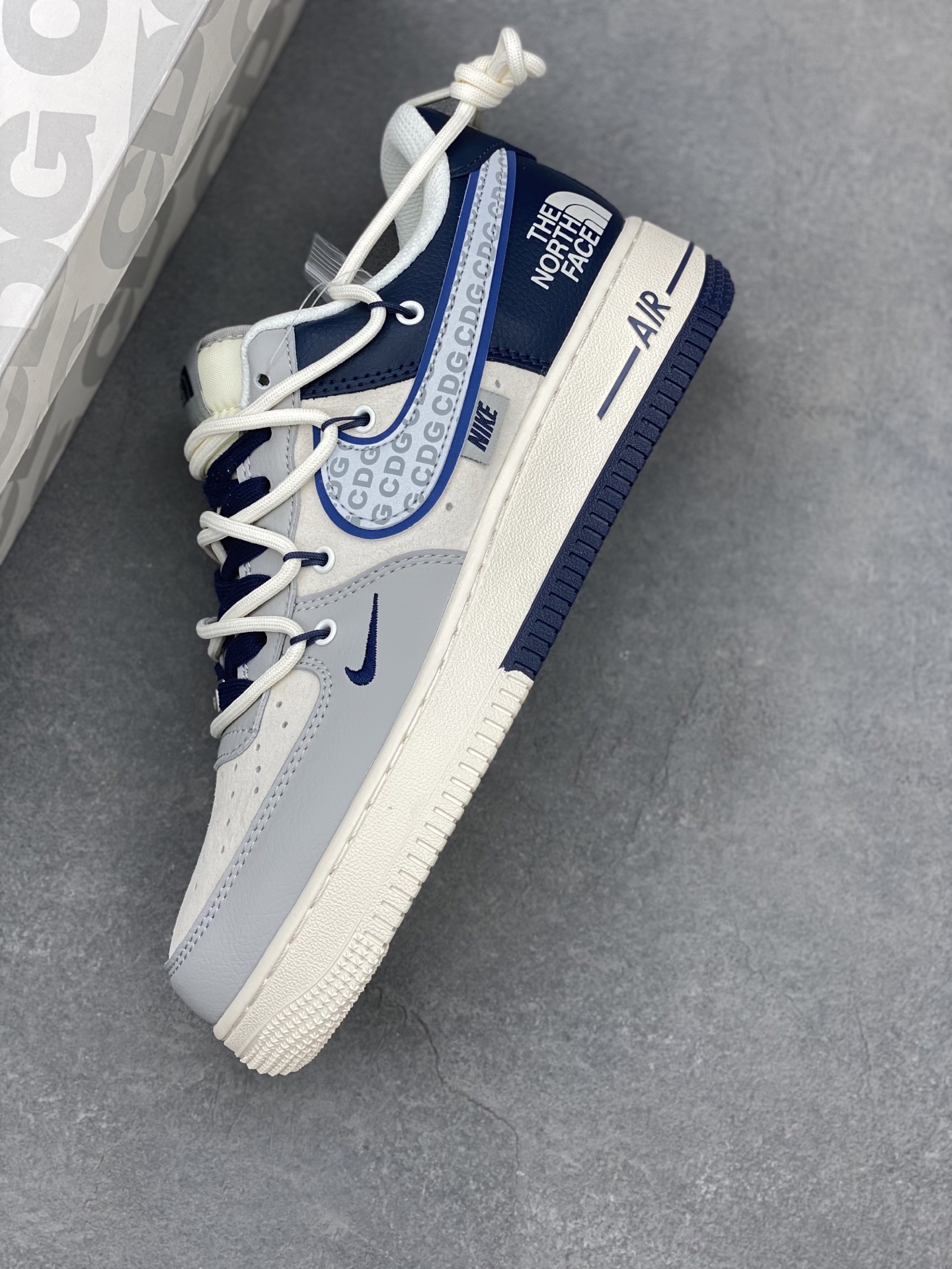 Nike Air Force 1 '07 Low The North Face Collab Sneakers - Gray/Blue 8 i1739652157862 8502 0 6