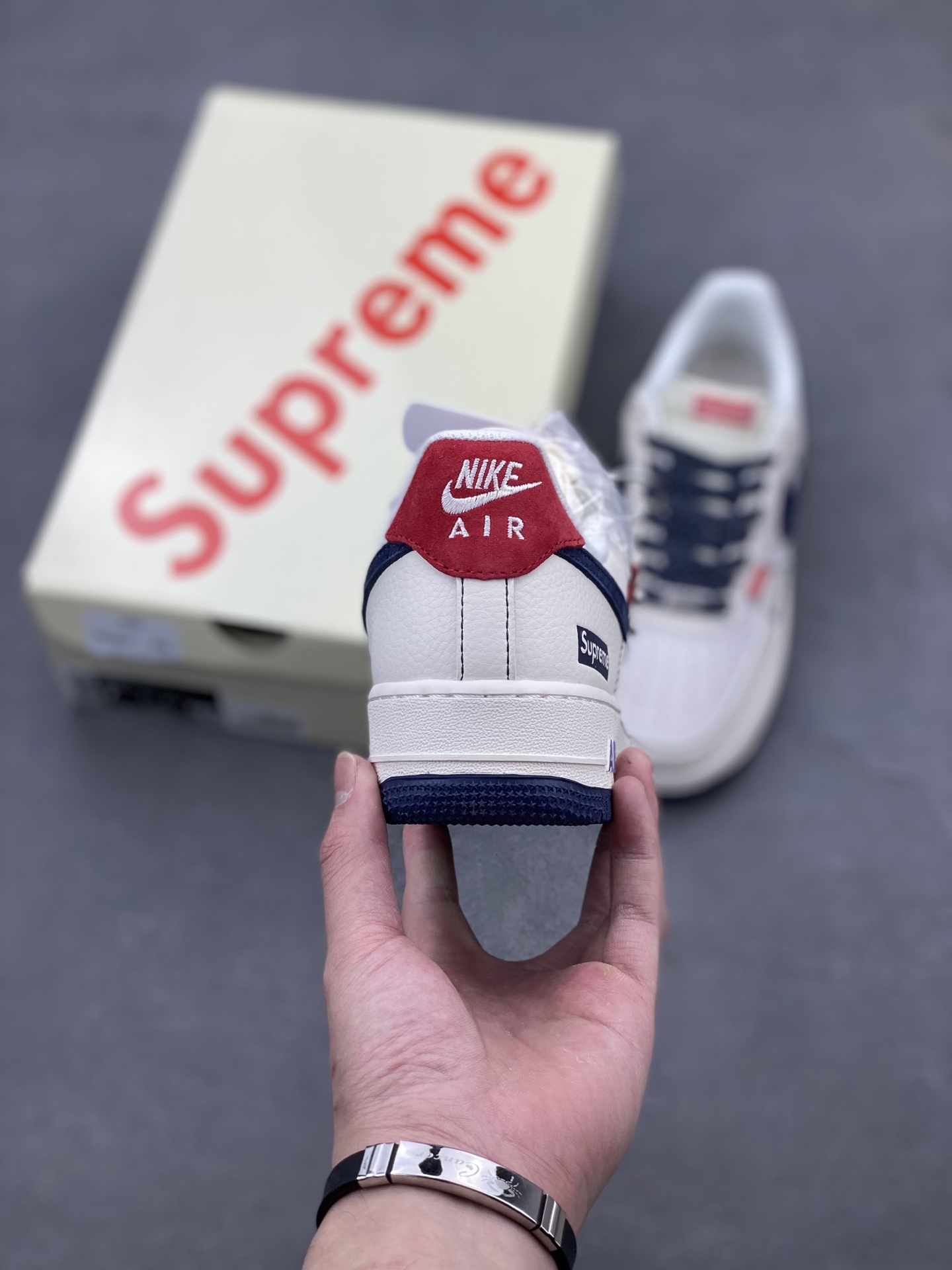 Nike Air Force 1 '07 Low Supreme Collab Sneakers - Navy Blue Swoosh 5 i1739652221381 9600 0 3