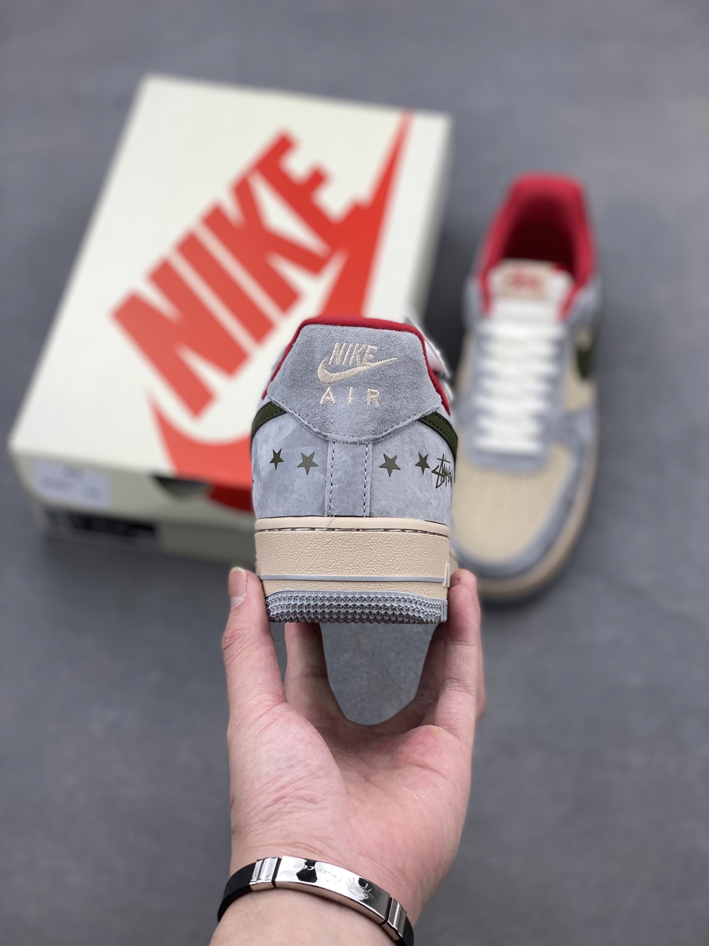 Nike Air Force 1 '07 Low Stussy Olive Green Sneakers 5 i1739652284759 9417 0 3