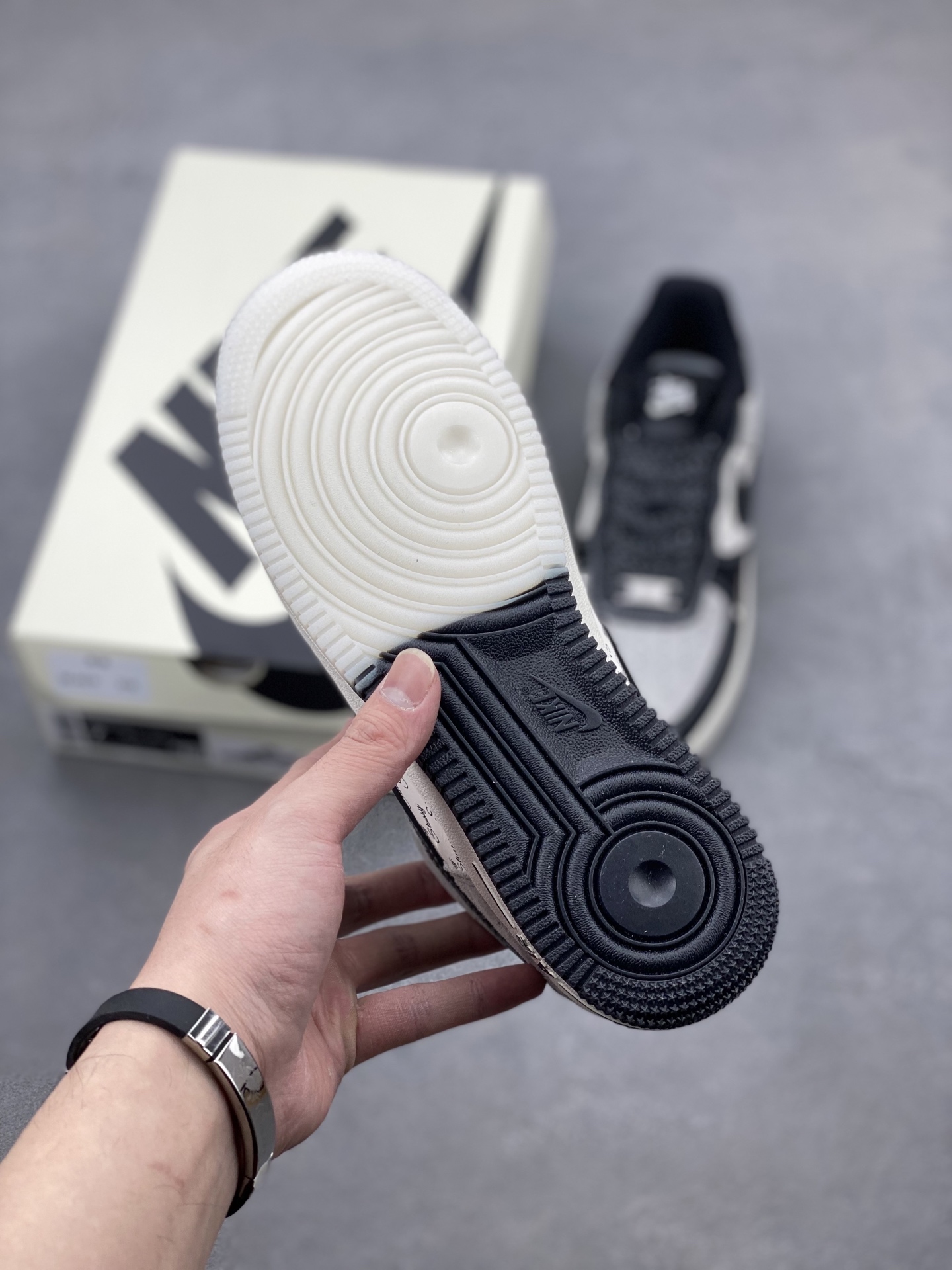 Nike Air Force 1 '07 Low Stussy Collab Black Leather Sneakers Limited Edition 7 i1739734862388 6042 0 5
