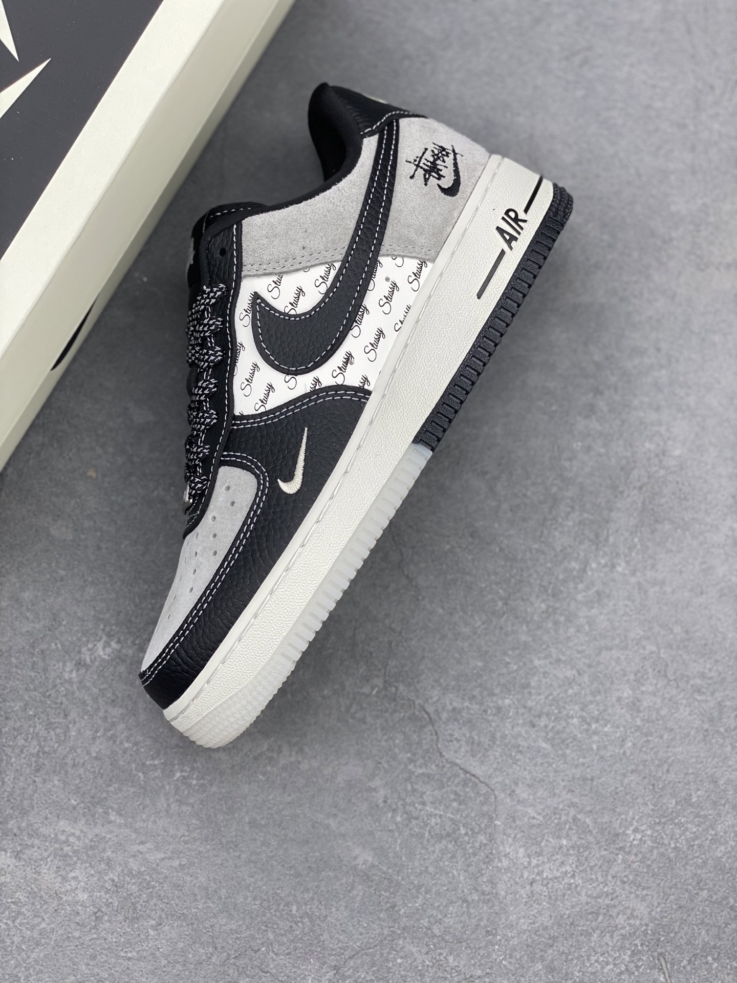 Nike Air Force 1 '07 Low Stussy Collab Black Leather Sneakers Limited Edition 8 i1739734865122 7535 0 6