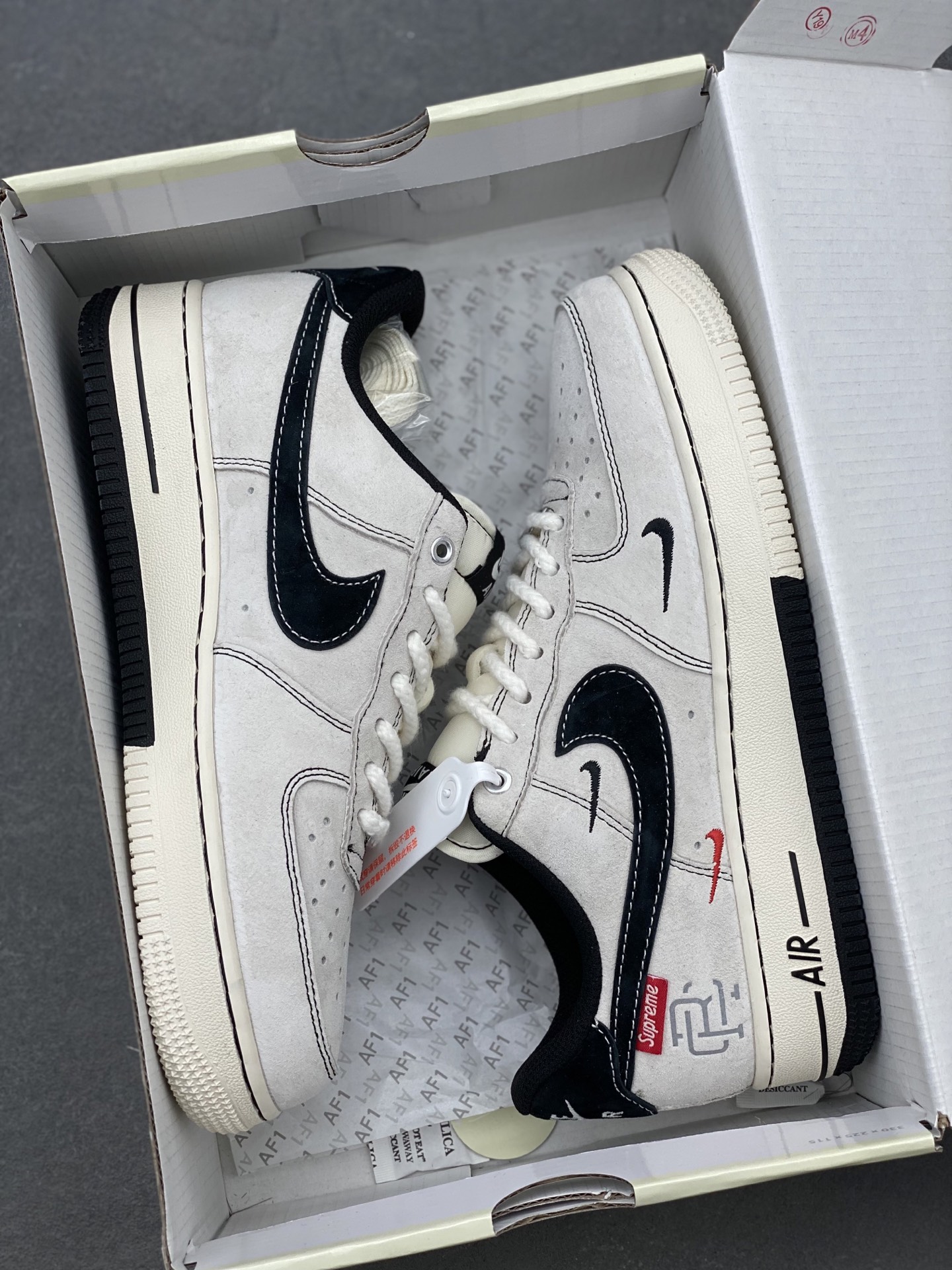 Nike Air Force 1 '07 Low 'Triple Swoosh' Limited Edition Sneakers 10 i1739734943162 2741 0 8