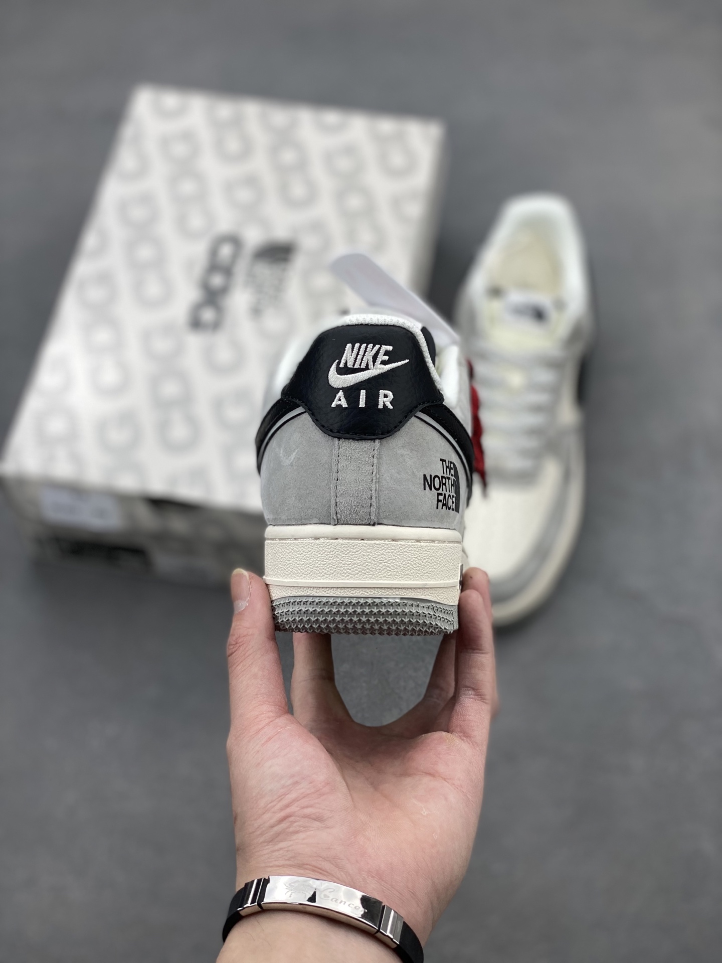 Nike Air Force 1 '07 Low The North Face Collab Sneakers 5 i1739735270194 6964 0 3