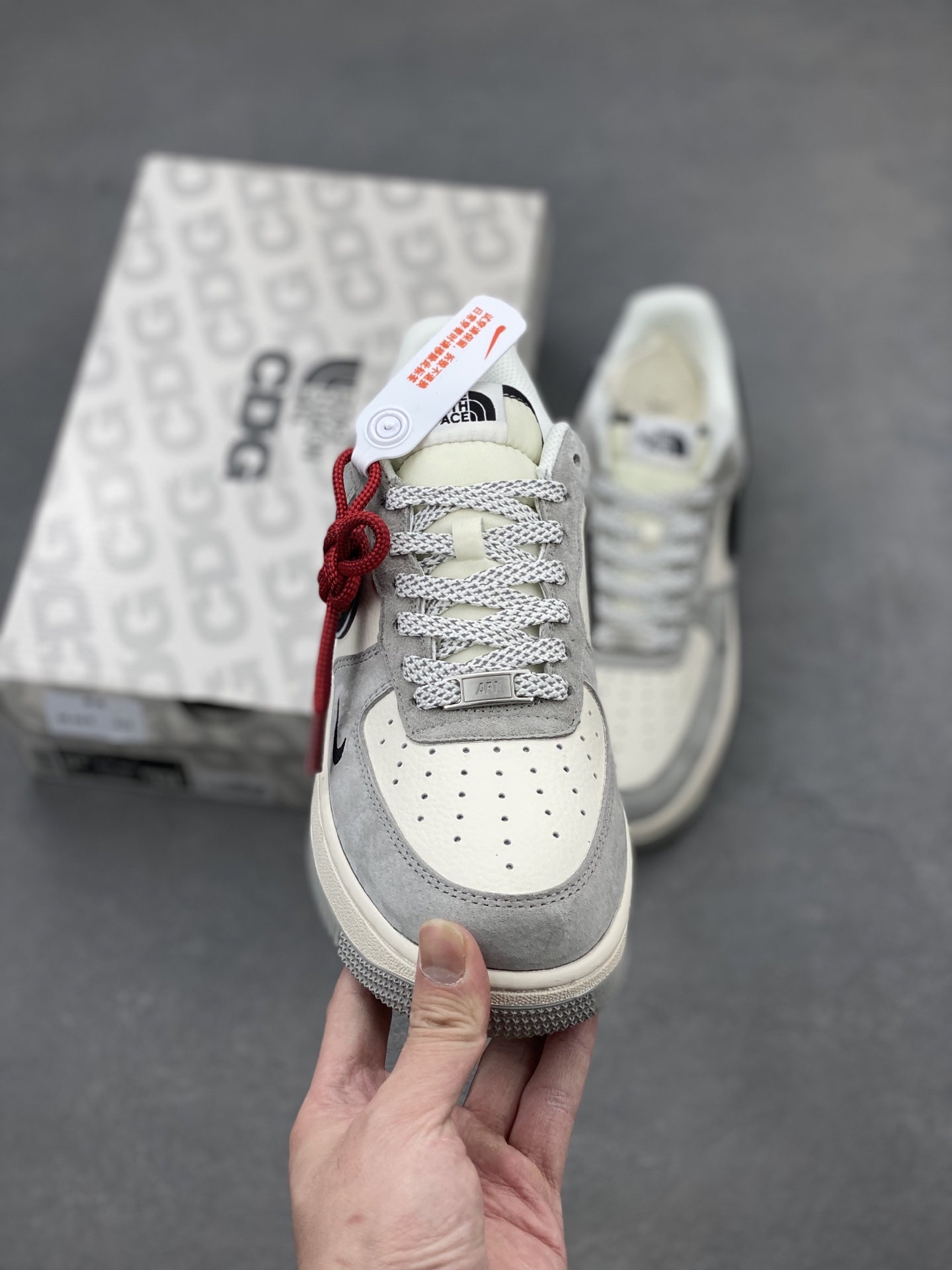 Nike Air Force 1 '07 Low The North Face Collab Sneakers 3 i1739735272872 6581 0 1