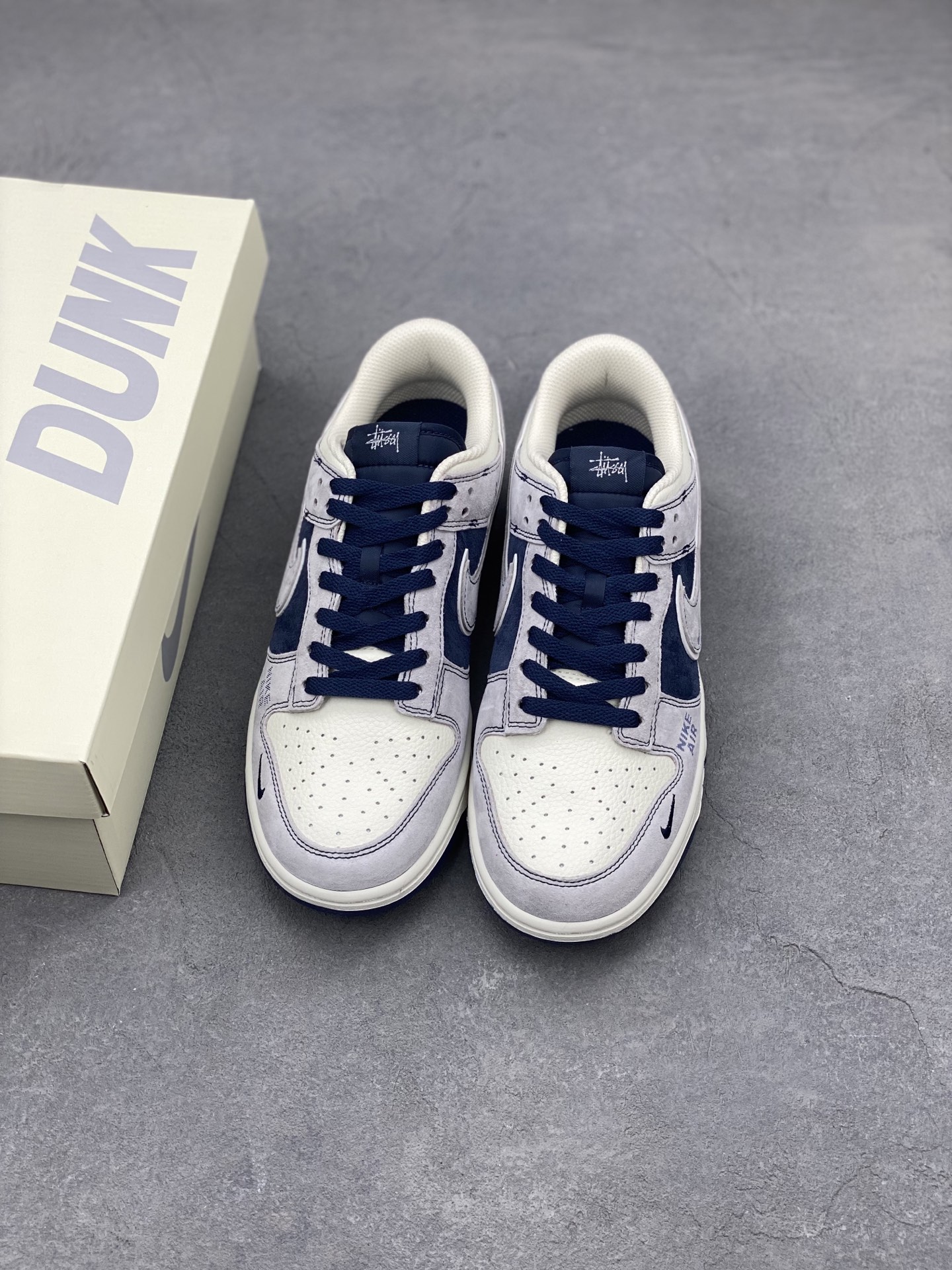 Nike SB Dunk Low Stussy - 9 i1739736368272 3405 0 7