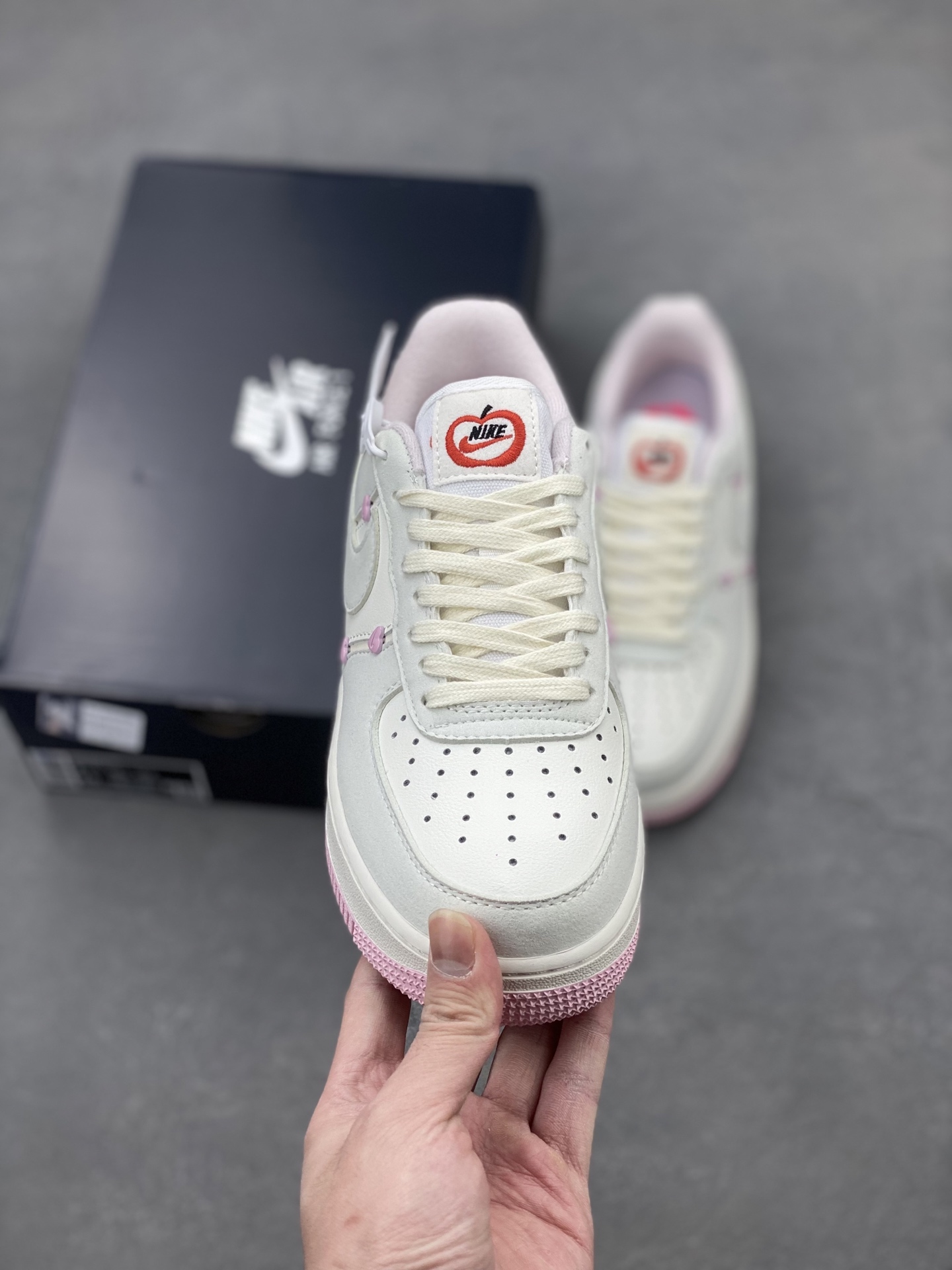 Nike Air Force 1 '07 Low White/Pink Women's Shoe HM9483-001 3 i1739822059623 2214 0 1