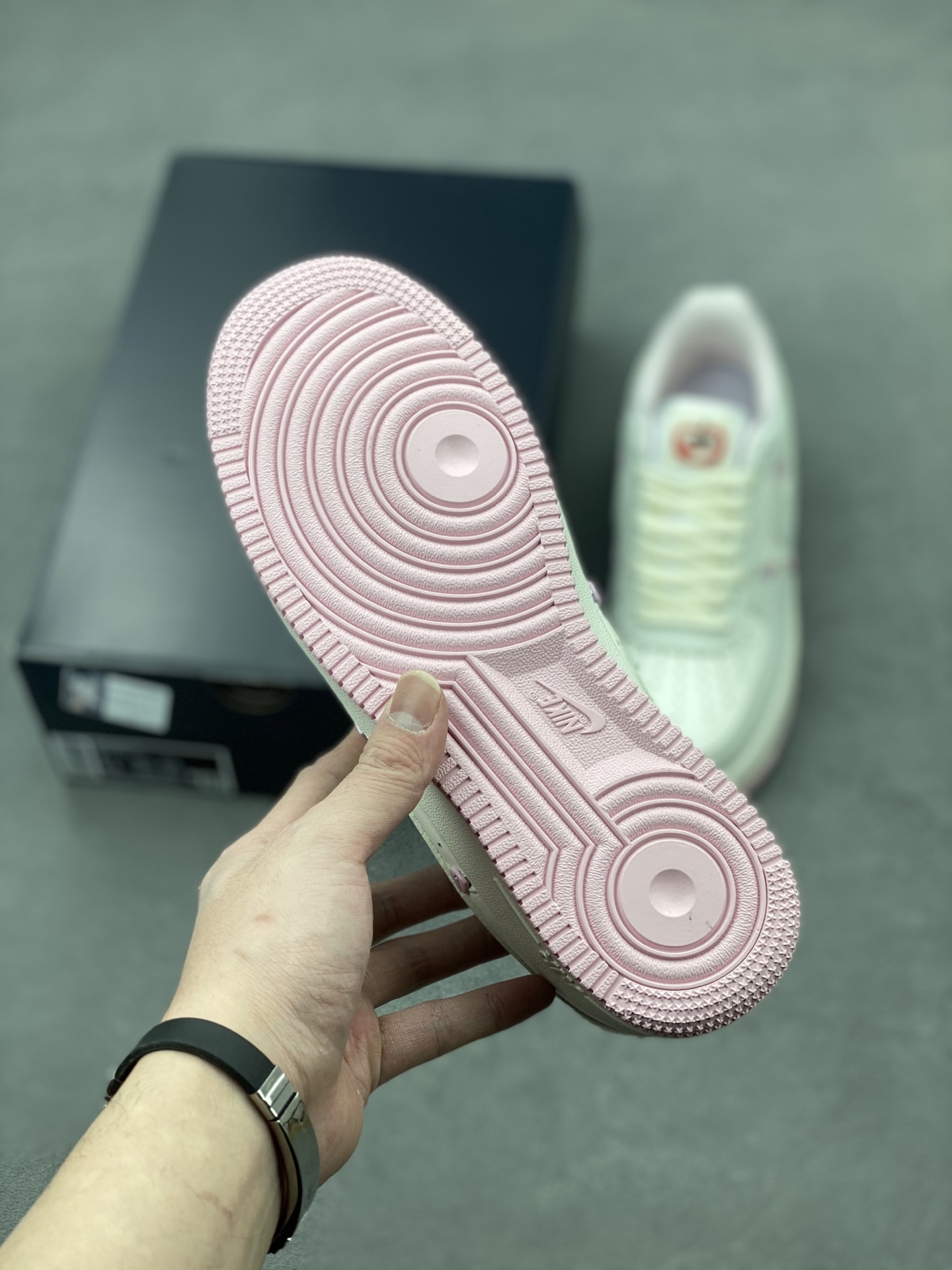 Nike Air Force 1 '07 Low White/Pink Women's Shoe HM9483-001 7 i1739822059623 3570 0 5