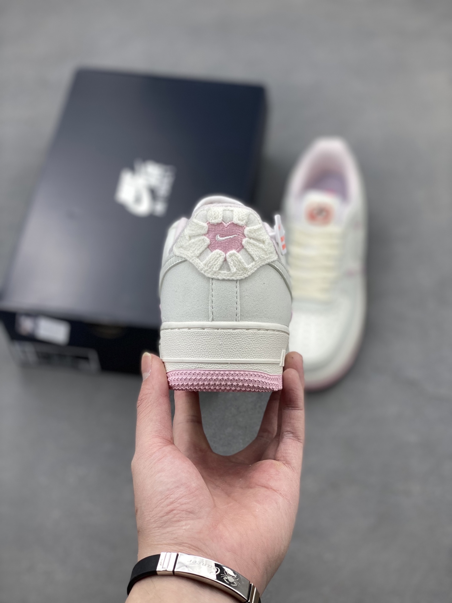 Nike Air Force 1 '07 Low White/Pink Women's Shoe HM9483-001 5 i1739822062324 4984 0 3