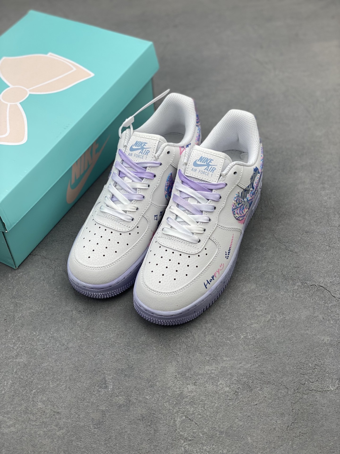 Nike Air Force 1 Custom 'Double Hearts' Graffiti Sneakers - CZ0377-002 9 i1739822223691 8016 0 7