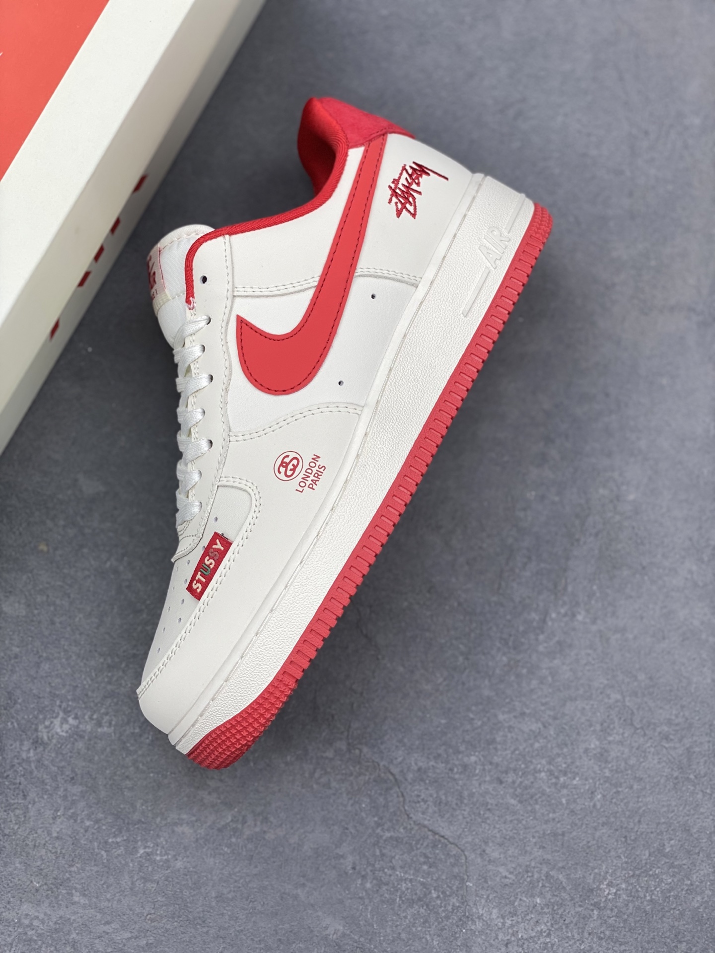 Nike Air Force 1 '07 Low Stussy Collab Sneakers - Limited Edition 8 i1739822363357 7028 0 6