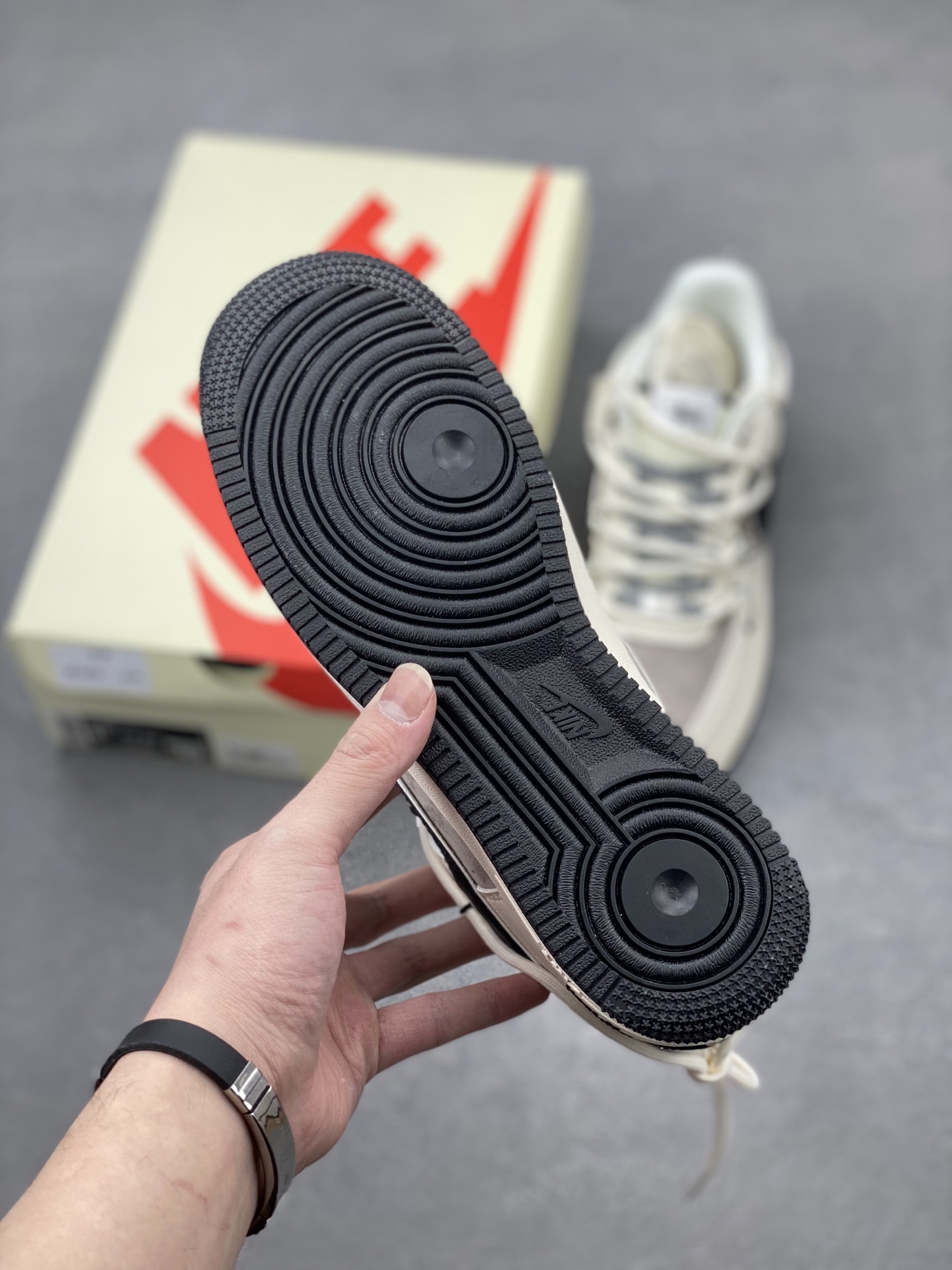 Nike Air Force 1 '07 Low Sneakers - Limited Edition, Premium Comfort 7 i1739822484730 1571 0 5