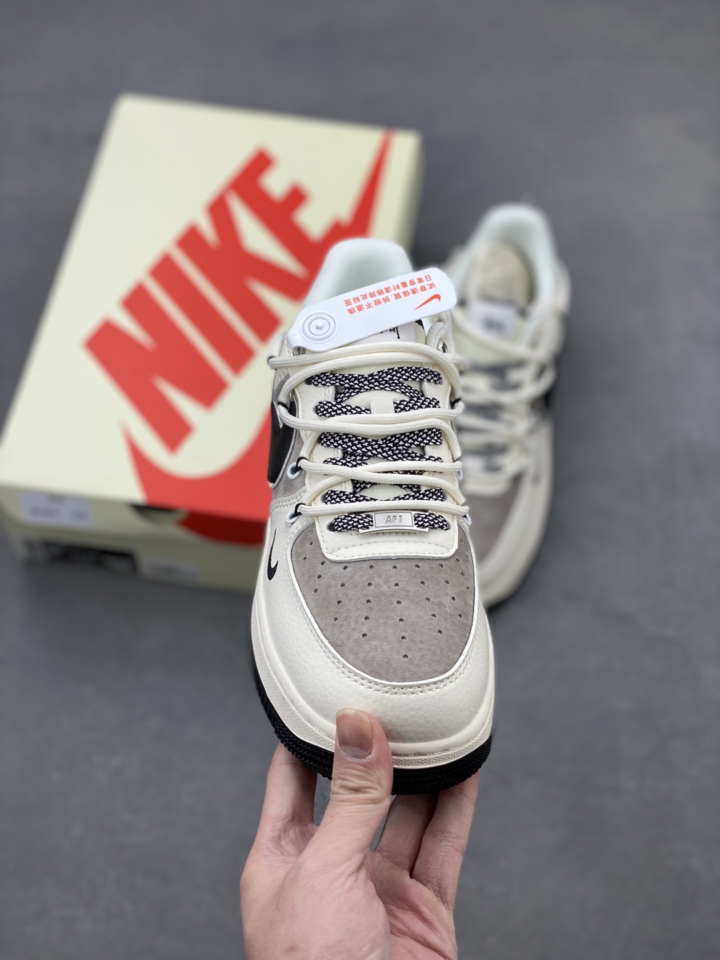 Nike Air Force 1 '07 Low Sneakers - Limited Edition, Premium Comfort 3 i1739822484789 9282 0 1