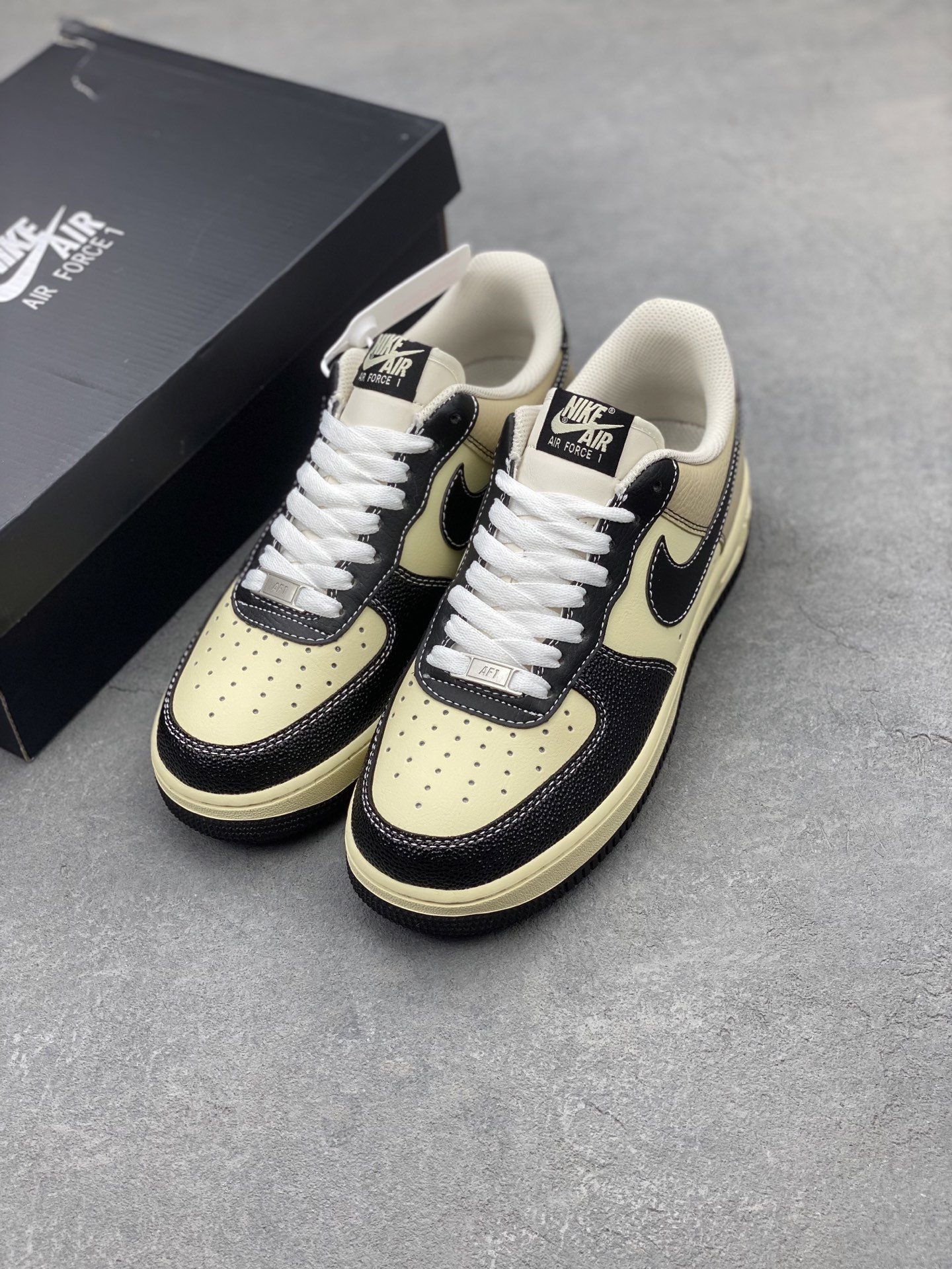 Nike Air Force 1 Low Retro Sneakers - Black/Tan Leather, Honeycomb Cushion 9 i1739993136633 2380 0 7