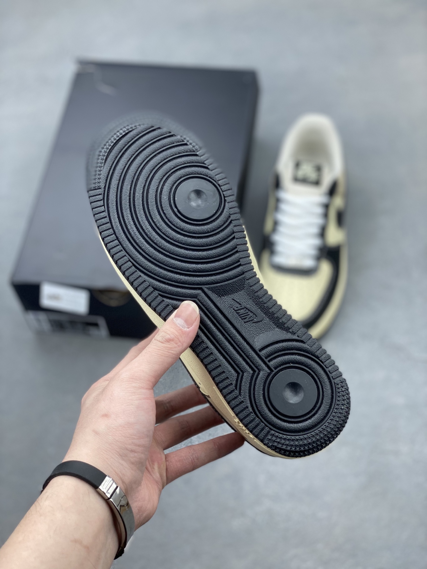 Nike Air Force 1 Low Retro Sneakers - Black/Tan Leather, Honeycomb Cushion 7 i1739993139908 4619 0 5
