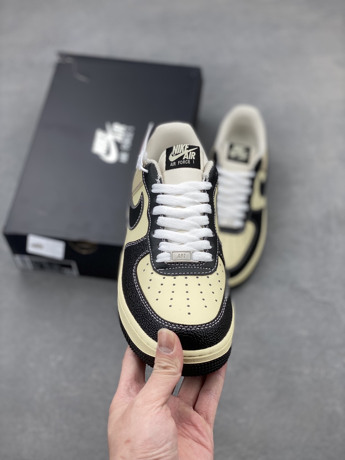 Nike Air Force 1 Low Retro Sneakers - Black/Tan Leather, Honeycomb Cushion 3 i1739993139988 2611 0 1