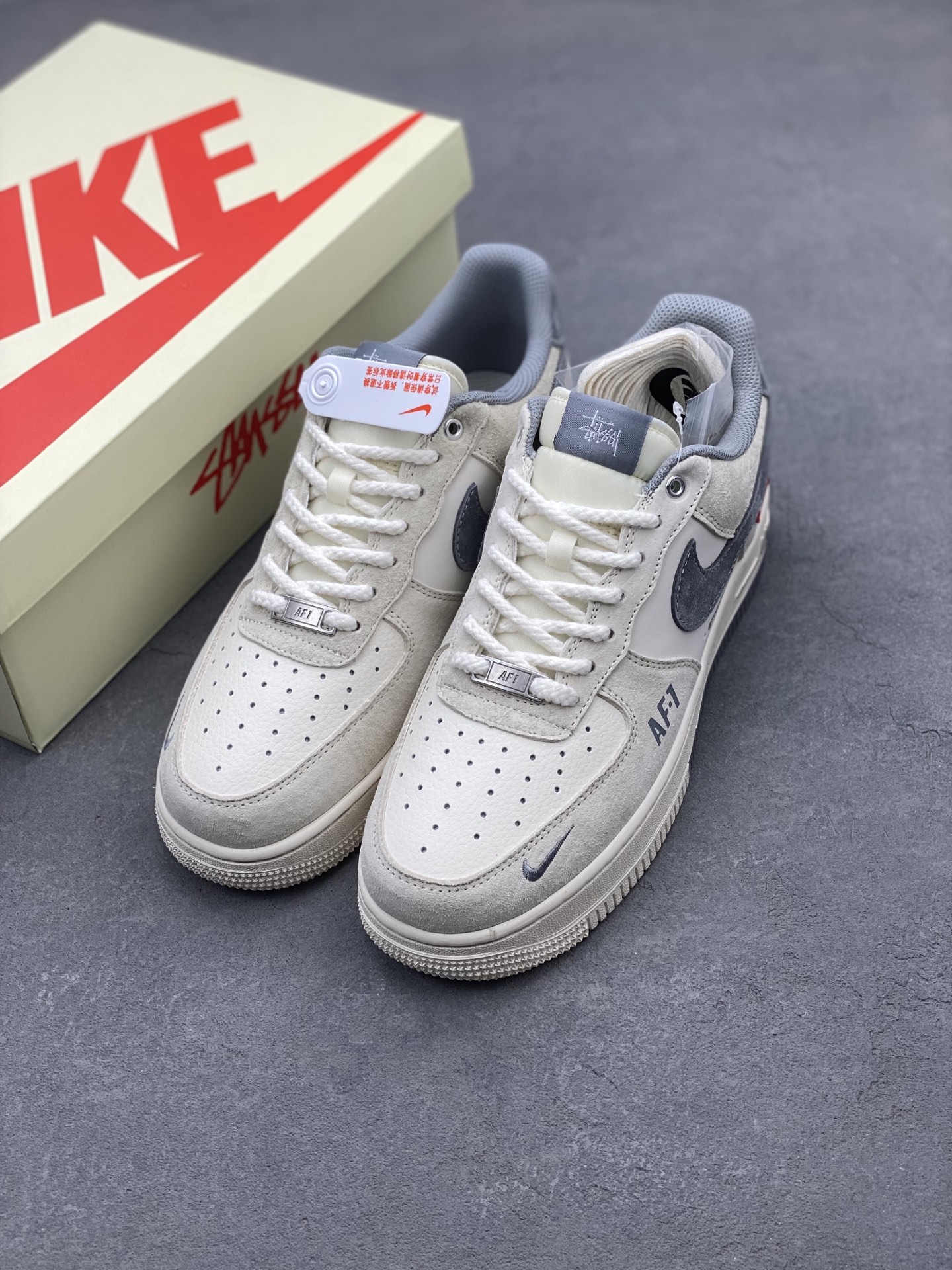 Nike Air Force 1 '07 Low Stussy Collab Sneakers - Limited Edition 9 i1739993203944 1419 0 7