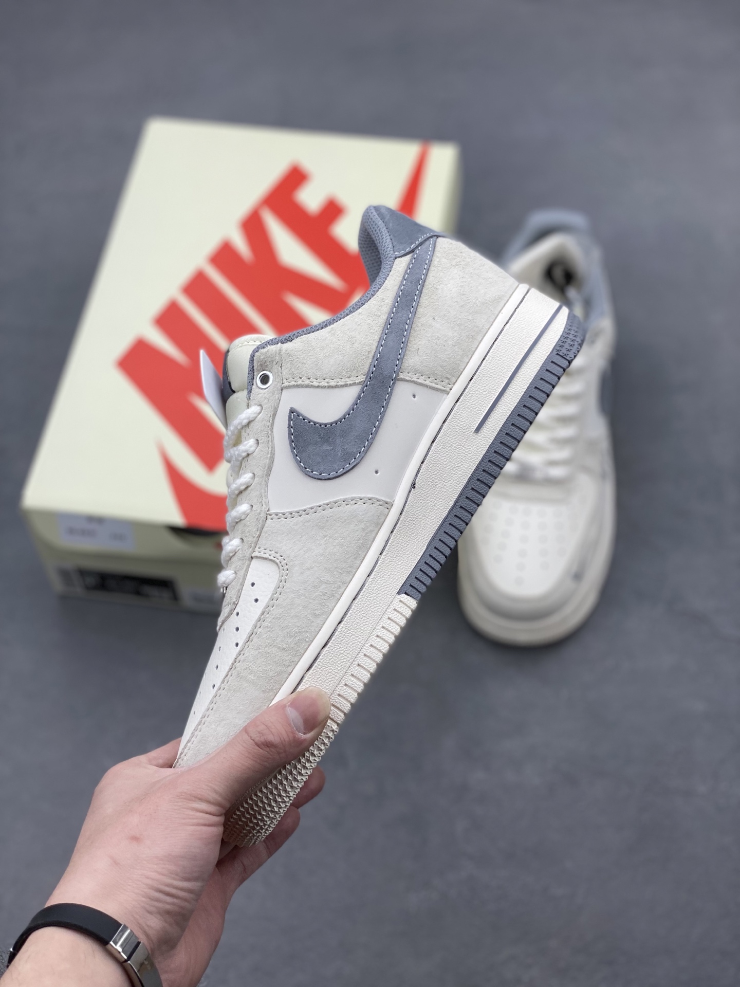 Nike Air Force 1 '07 Low Stussy Collab Sneakers - Limited Edition 4 i1739993203962 7937 0 2