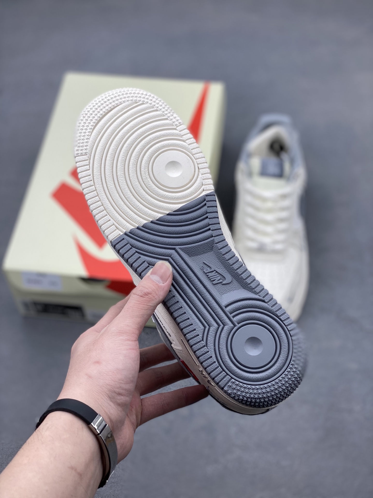 Nike Air Force 1 '07 Low Stussy Collab Sneakers - Limited Edition 7 i1739993208218 1035 0 5