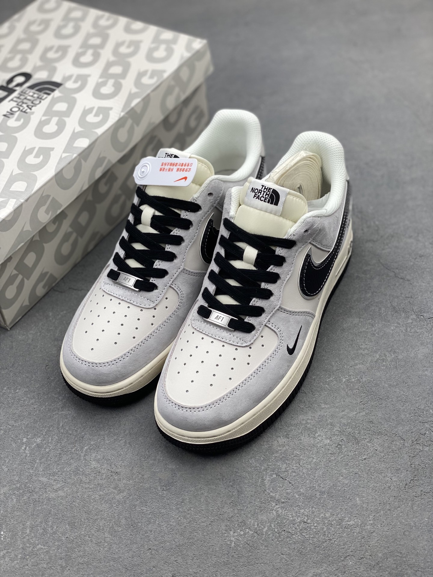 Nike Air Force 1 '07 Low The North Face Collab - Grey/Black 9 i1739993287868 152 0 7