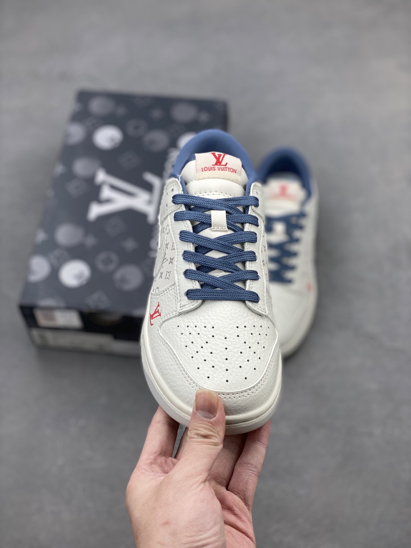 NK Dunk Low Retro Louis Vuitton Custom Sneakers - Premium Leather, Stylish Design 3 i1739994788010 9870 0 1