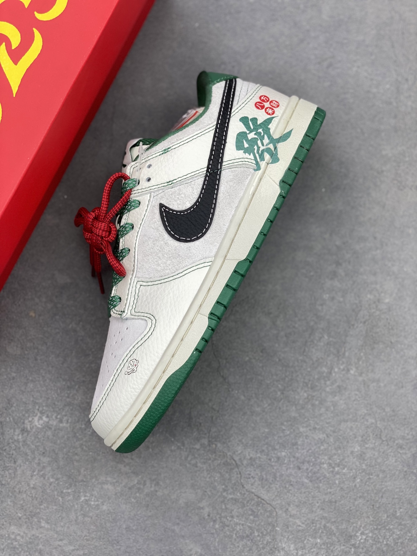 Nike Dunk Low Retro 'Louis Vuitton Custom' Casual Sneakers 7 i1739995790083 3859 0 6