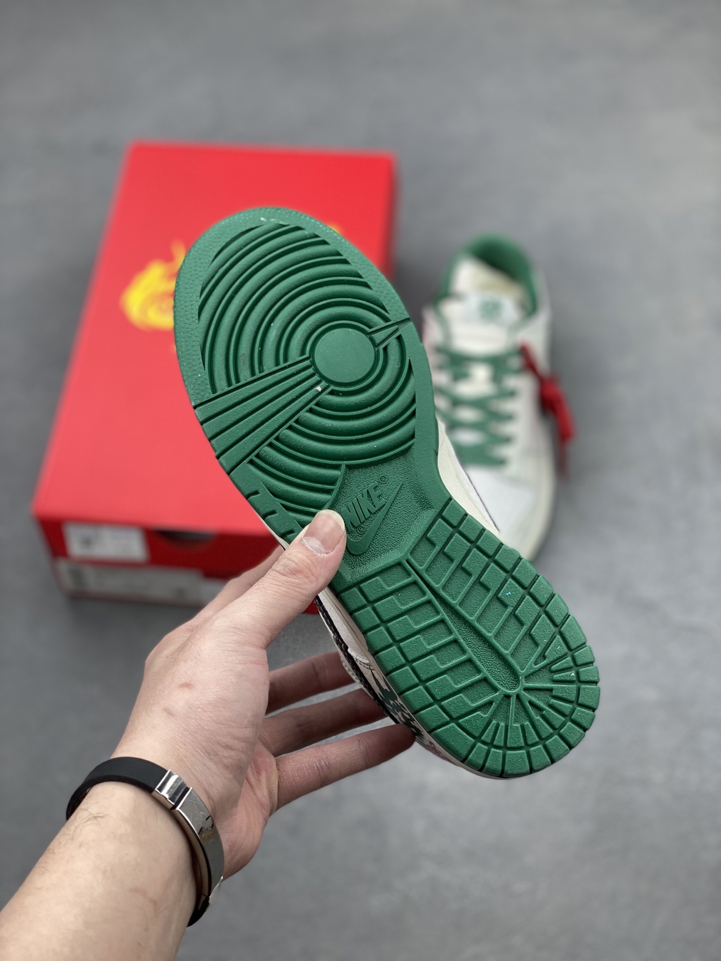 Nike Dunk Low Retro 'Louis Vuitton Custom' Casual Sneakers 6 i1739995790116 6351 0 5