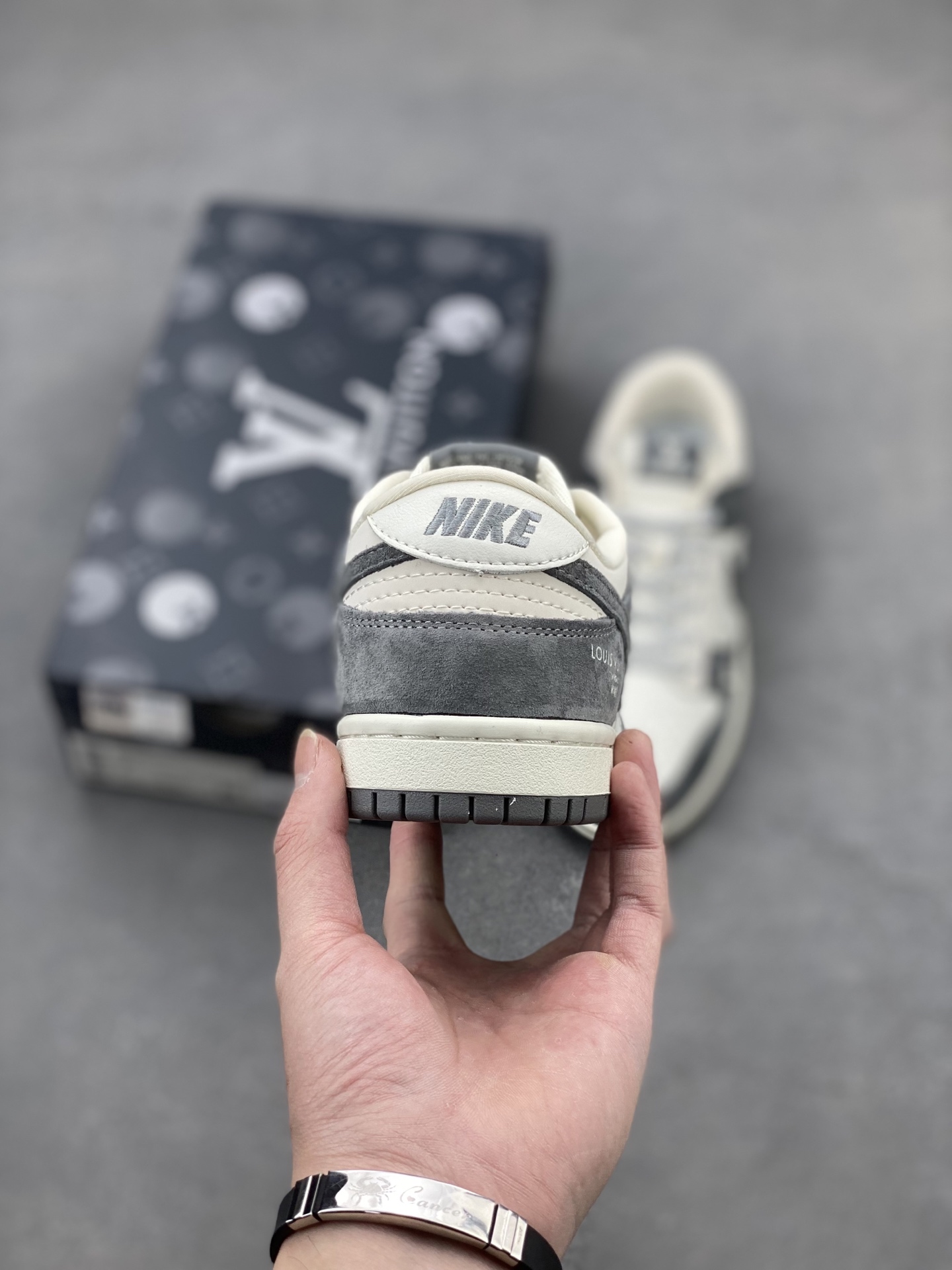 NK Dunk Low Retro Louis Vuitton Custom Sneakers - Premium Comfort & Style 4 i1739995938673 1285 0 3